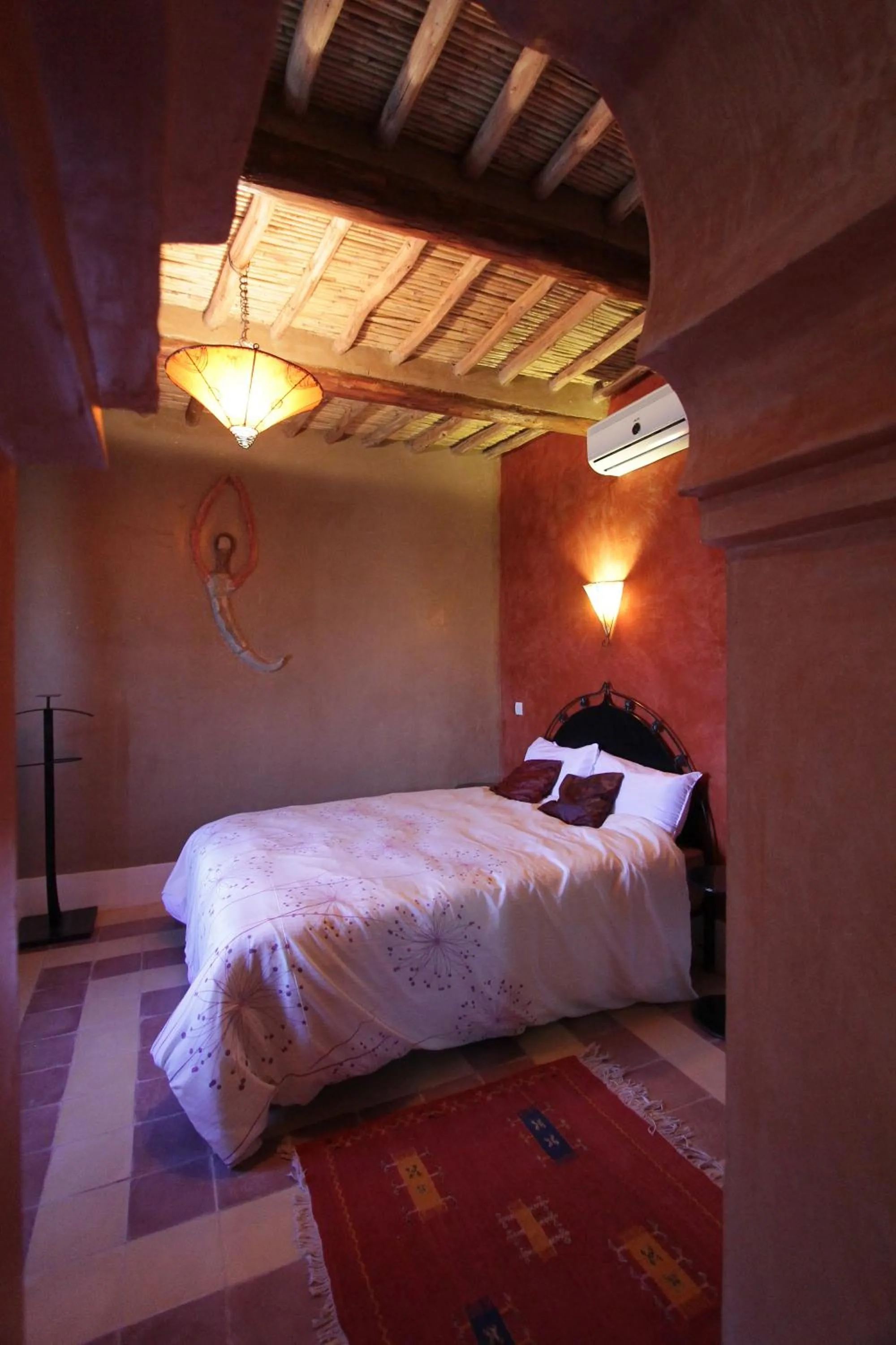 Photo of the whole room, Bed in kasbah 123 soleil