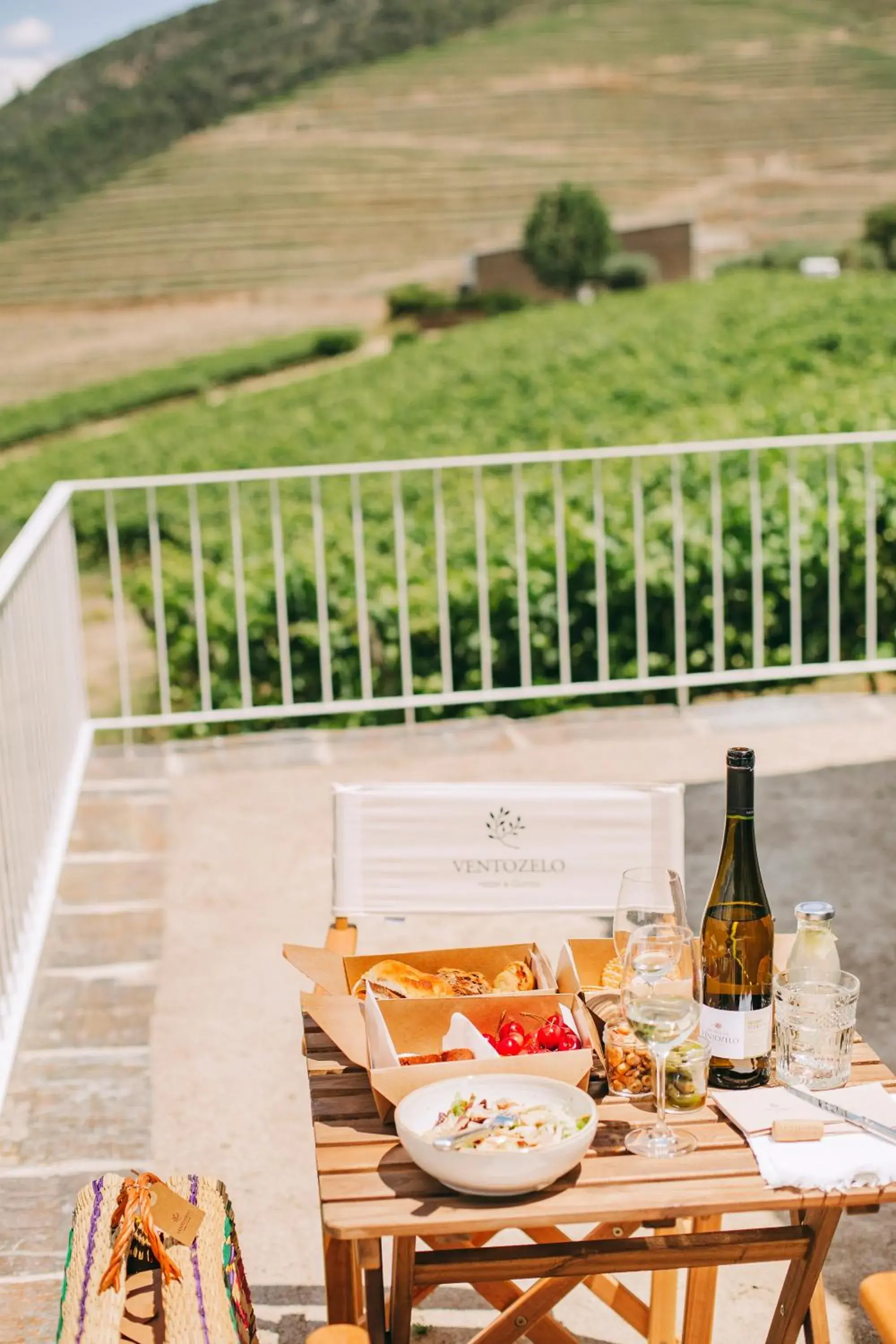 Deluxe Double or Twin Room in Ventozelo Hotel & Quinta Deluxe Double or Twin Room in Ventozelo Hotel & Quinta