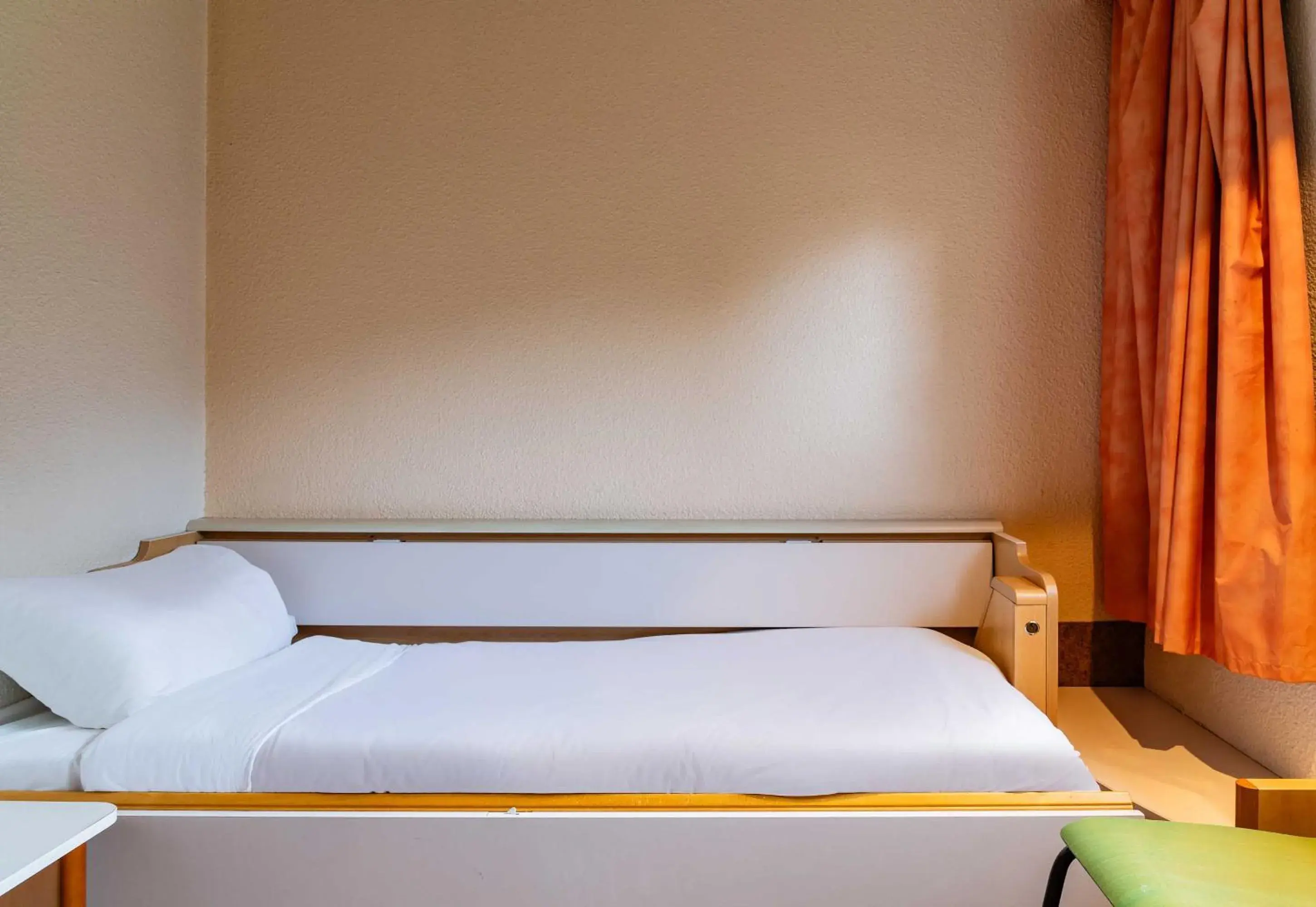 Bedroom, Bed in B&B HOTEL Grenoble Université 2 Bedroom, Bed in B&B HOTEL Grenoble Université 2