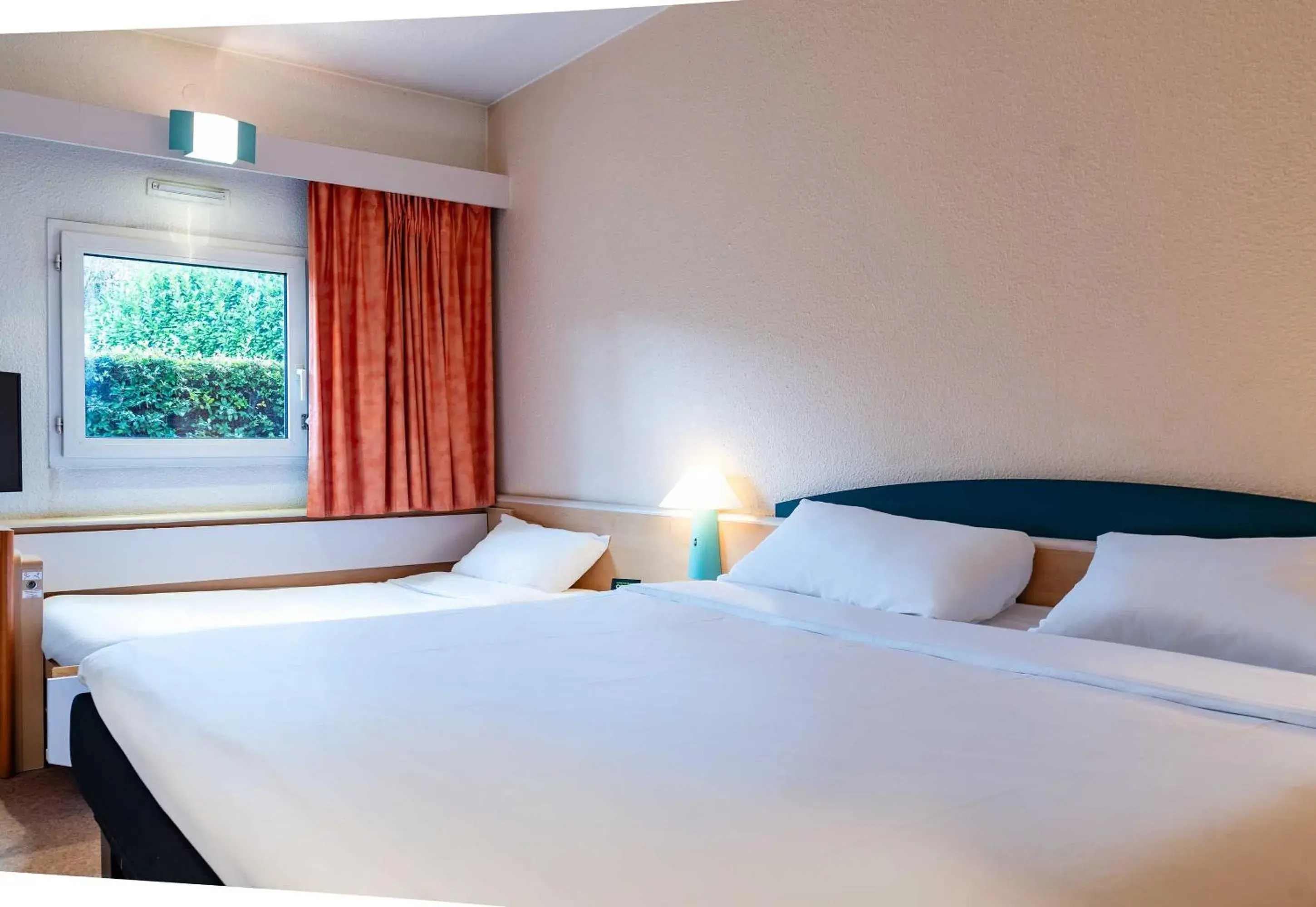 Bedroom, Bed in B&B HOTEL Grenoble Université 2 Bedroom, Bed in B&B HOTEL Grenoble Université 2