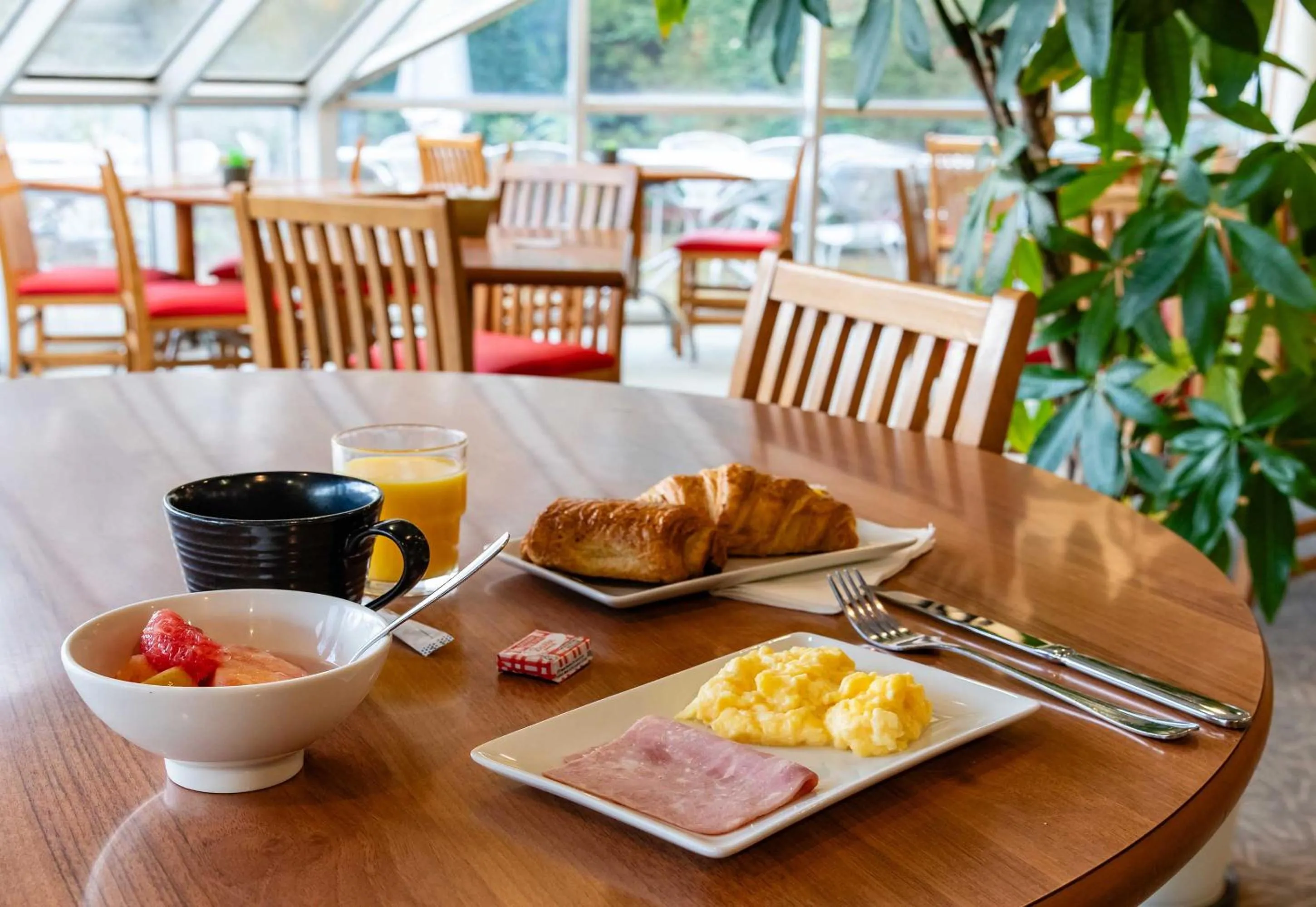 Breakfast in B&B HOTEL Grenoble Université 2