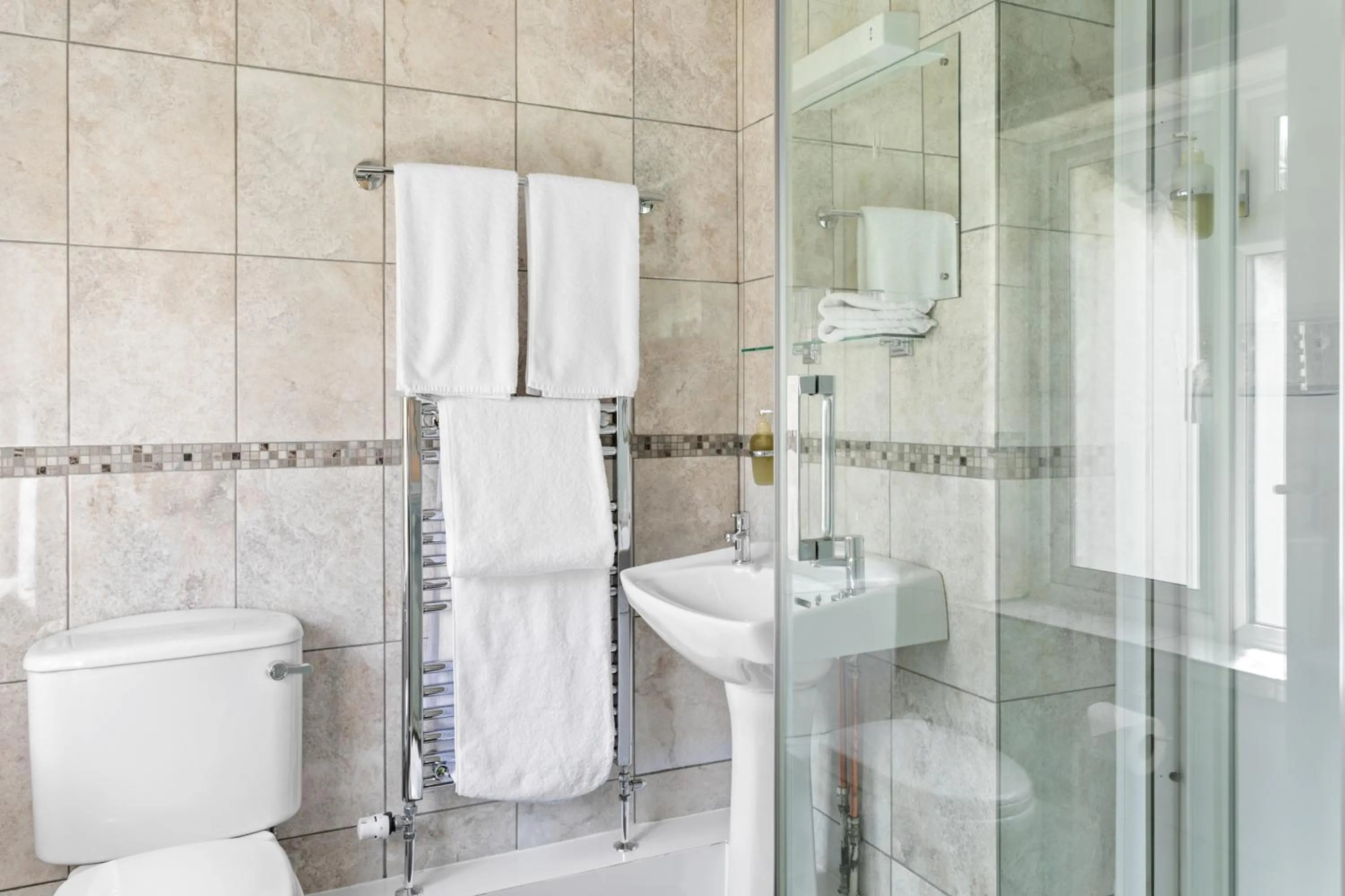 Bathroom in Stover Lodge