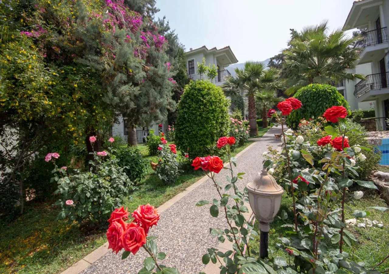 Garden in Hotel Greenland - All Inclusive