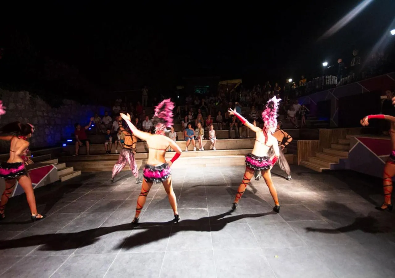 Evening entertainment in Hotel Greenland - All Inclusive