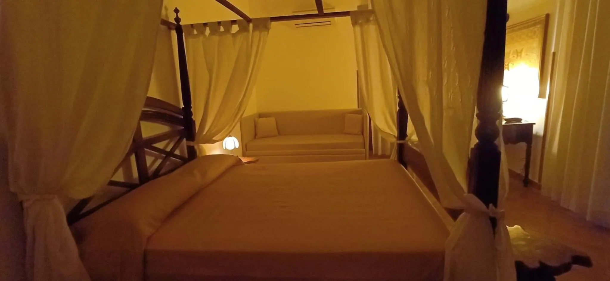 Bed in Donnaciccina Accomodation