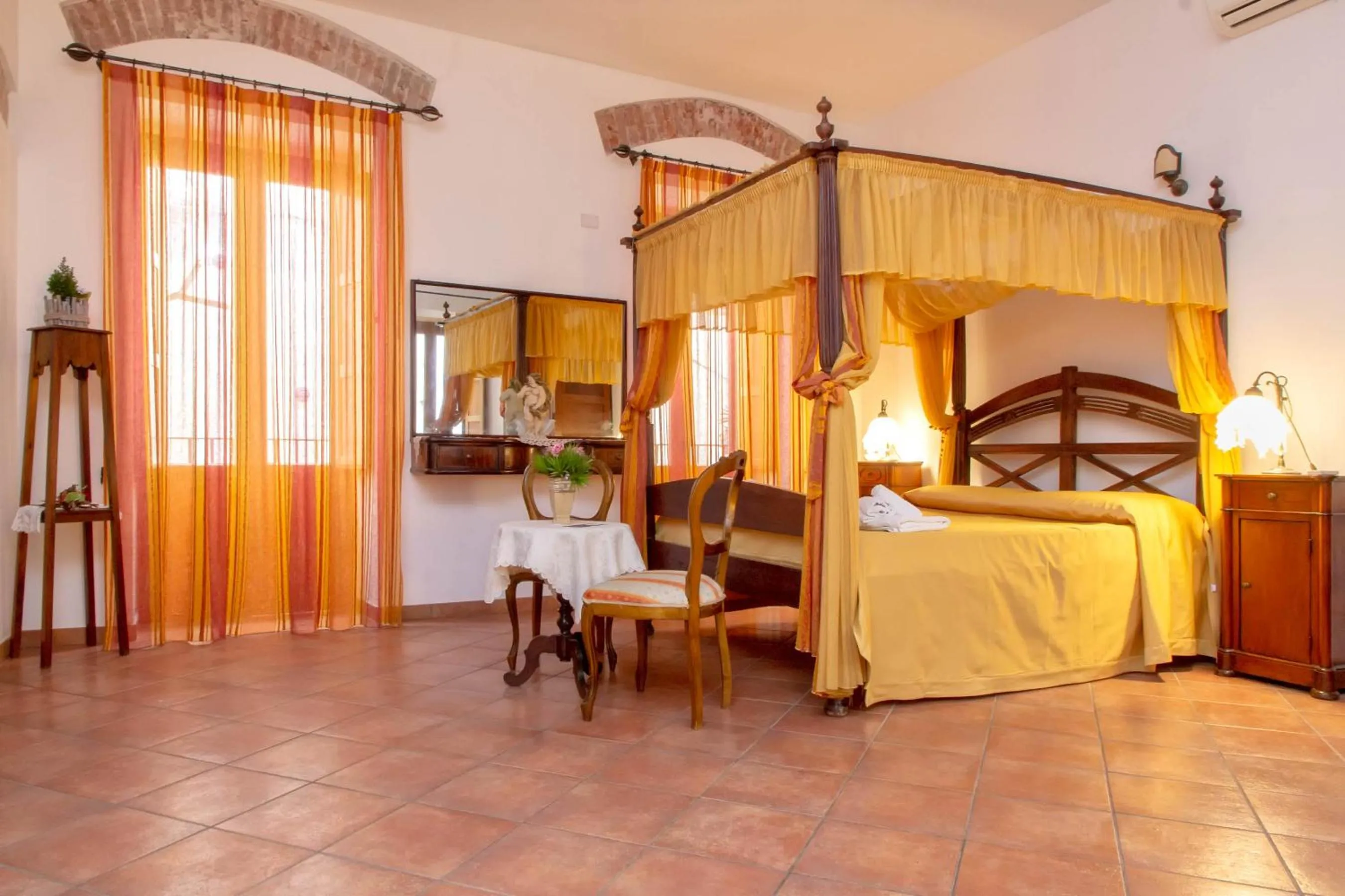 Bed in Donnaciccina Accomodation