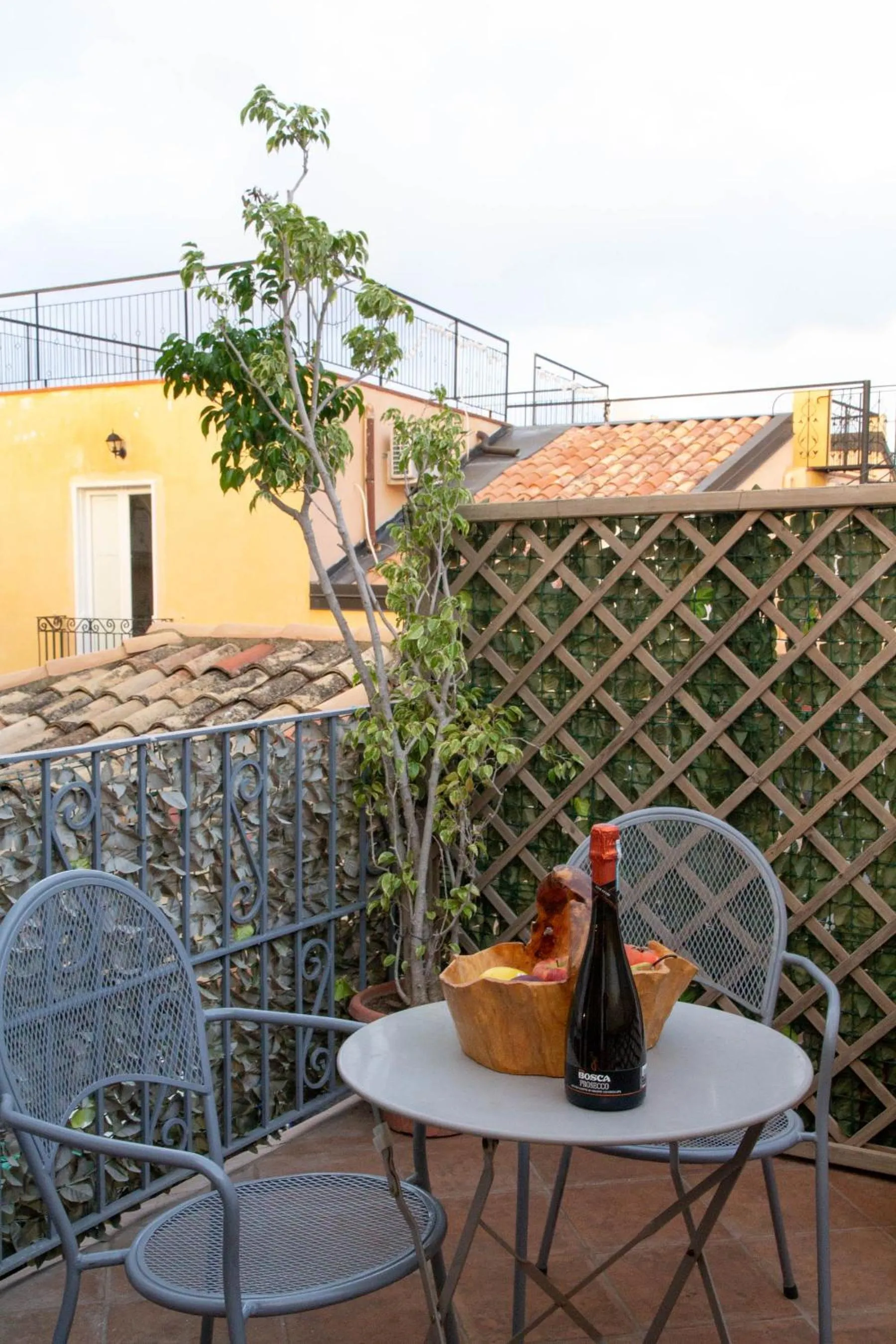 Balcony/Terrace in Donnaciccina Accomodation