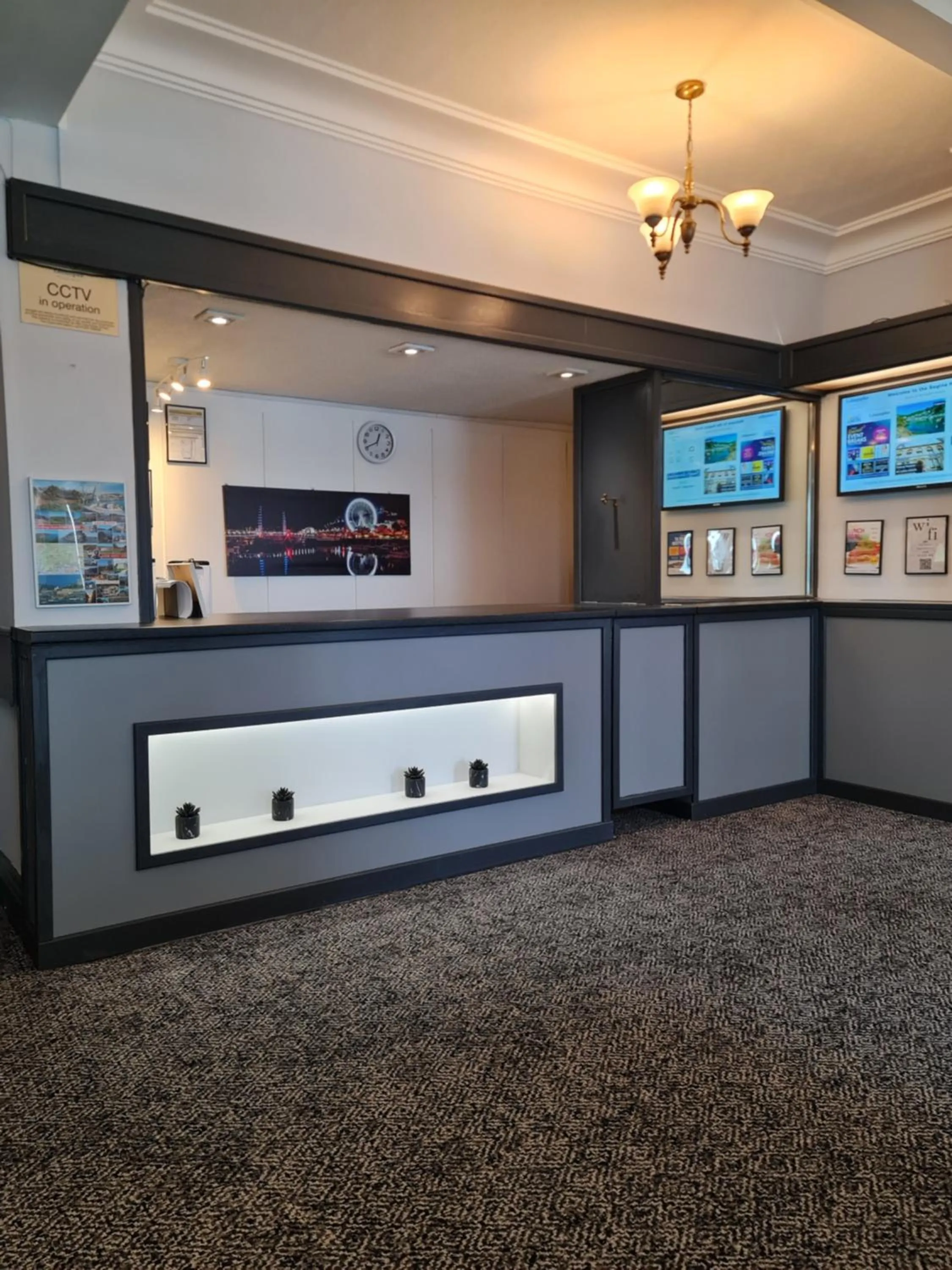 Lobby or reception in Regina Hotel