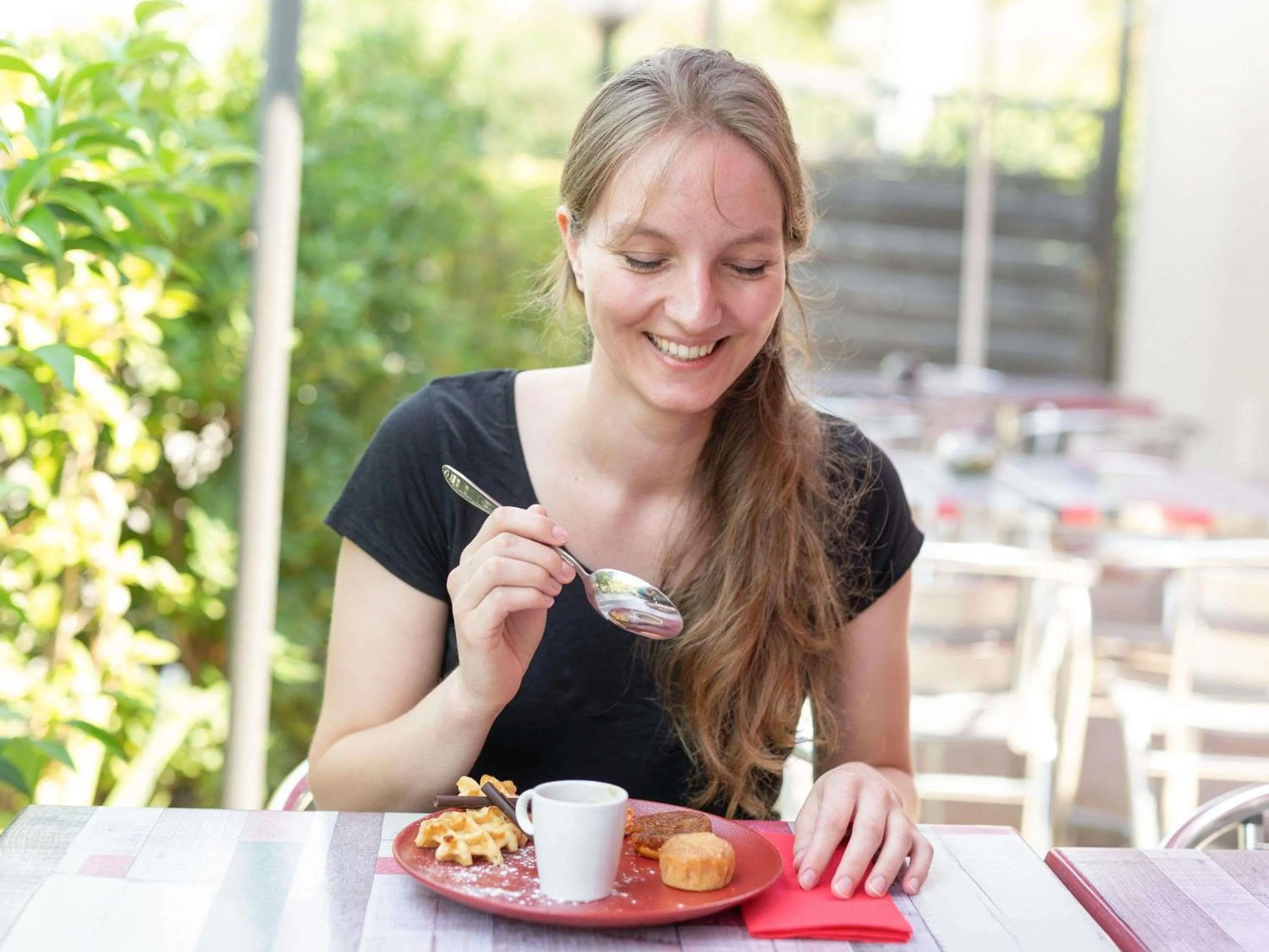 Restaurant/places to eat in ibis Montpellier Sud