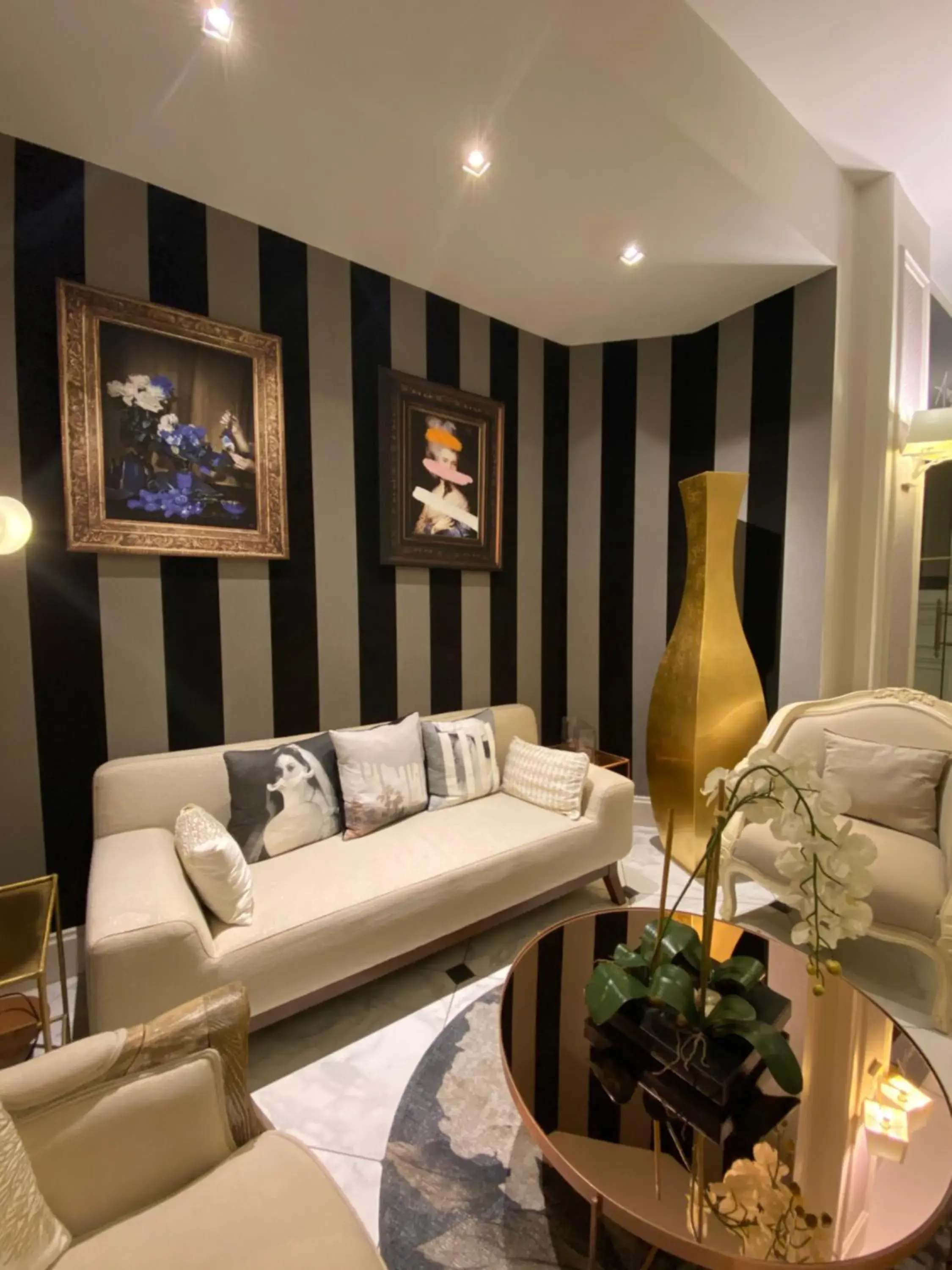 Property building in Hôtel Concordia Le Mans Centre Gare Property building in Hôtel Concordia Le Mans Centre Gare