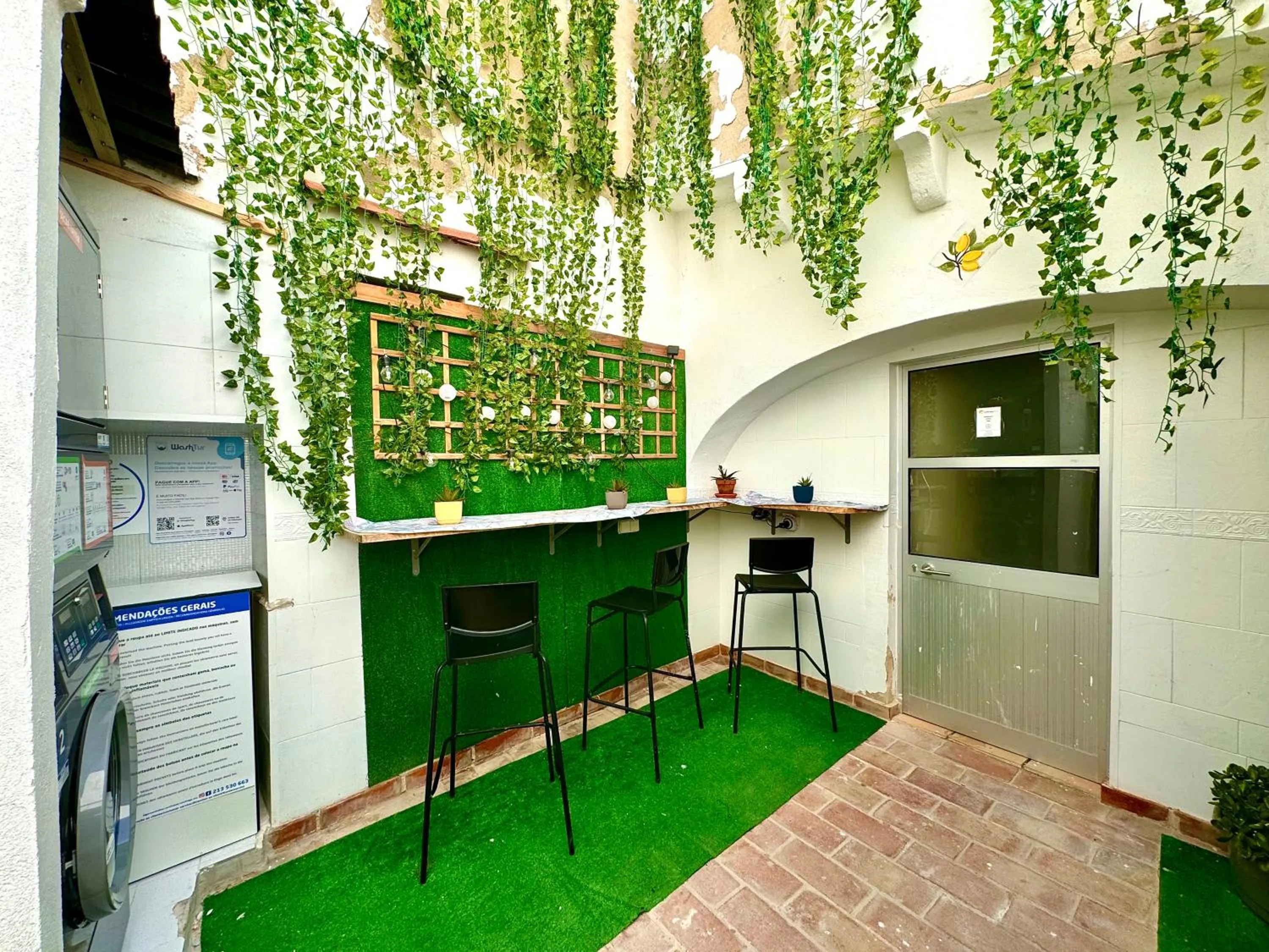 Algarve HOSTEL