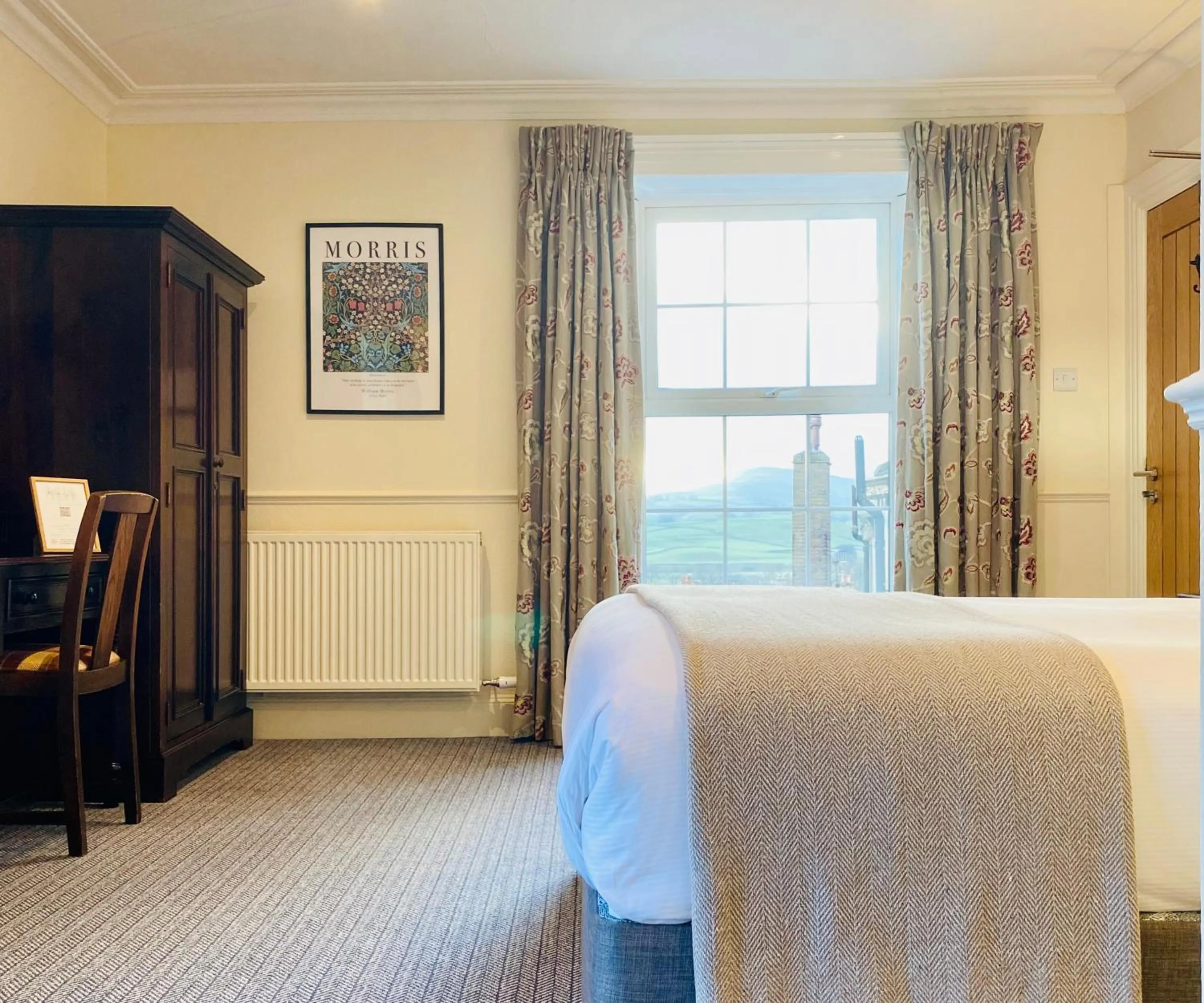 Bedroom, Bed in Middle House - Wensleydale, Yorkshire Dales