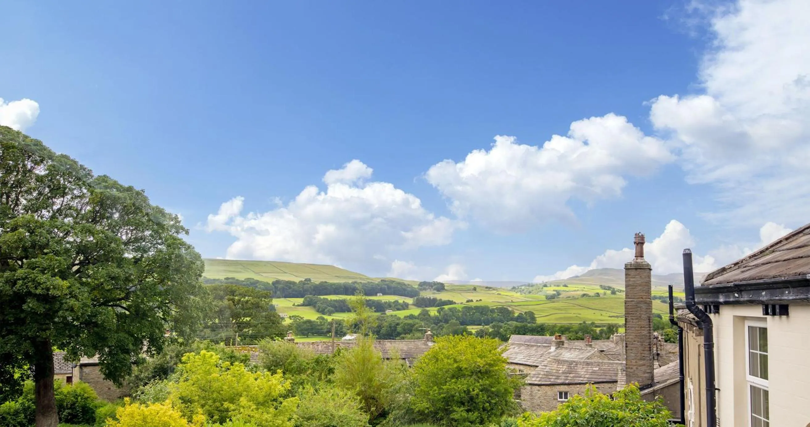 Garden view in Middle House - Wensleydale, Yorkshire Dales