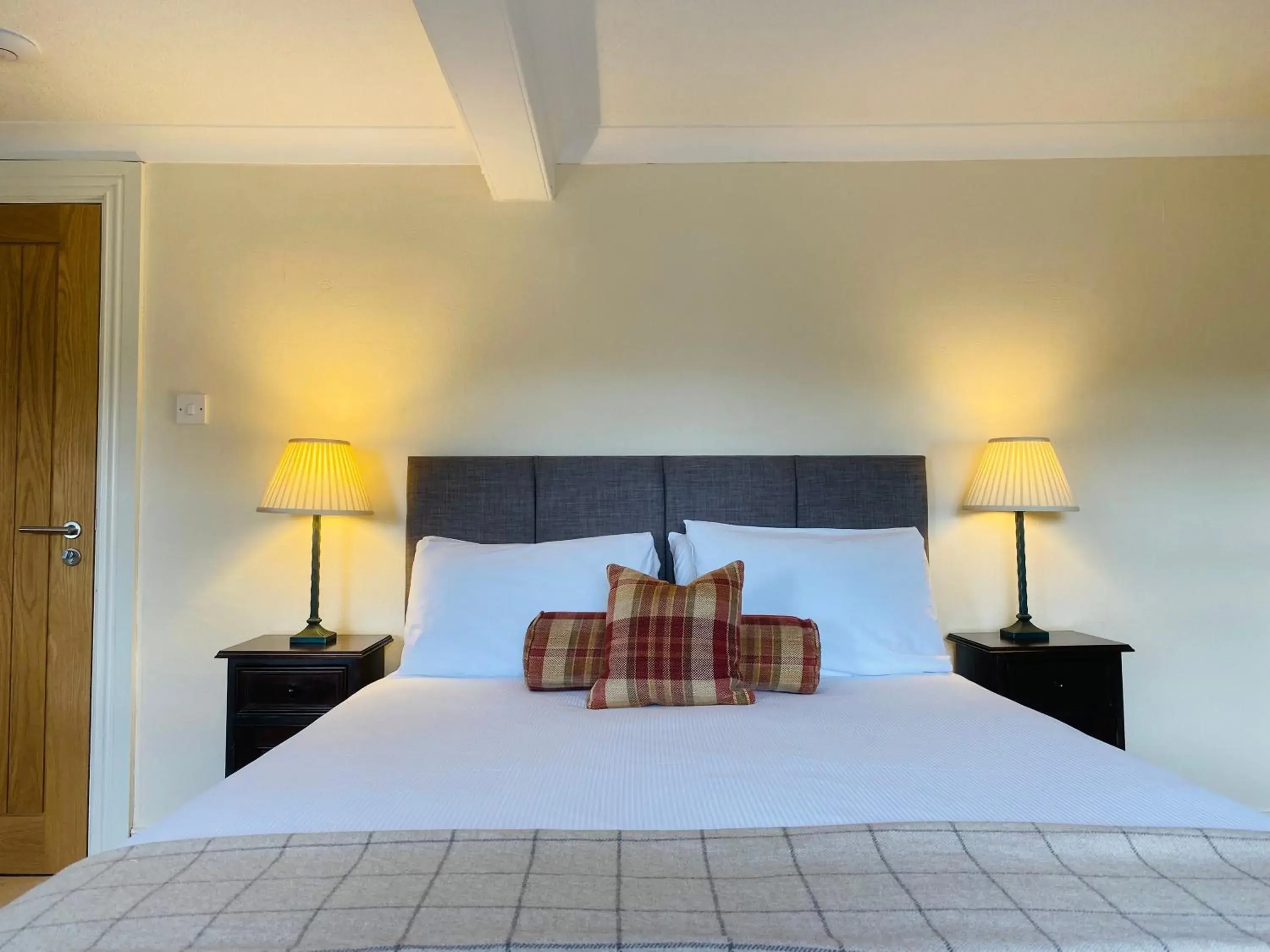 Superior Double Room in Middle House Superior Double Room in Middle House