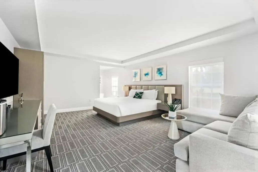 The Pillars Hotel & Club The Pillars Hotel & Club