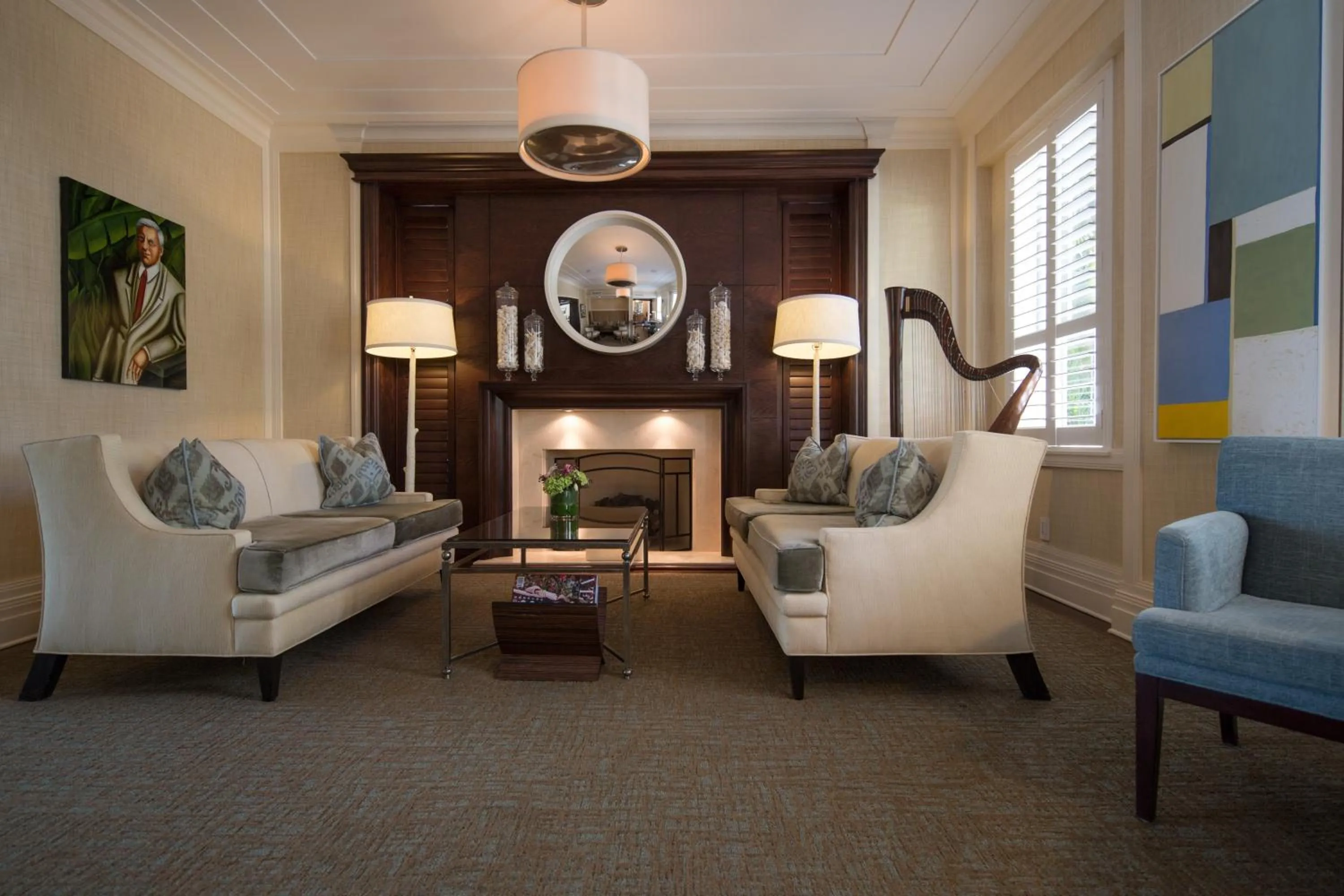 The Pillars Hotel & Club