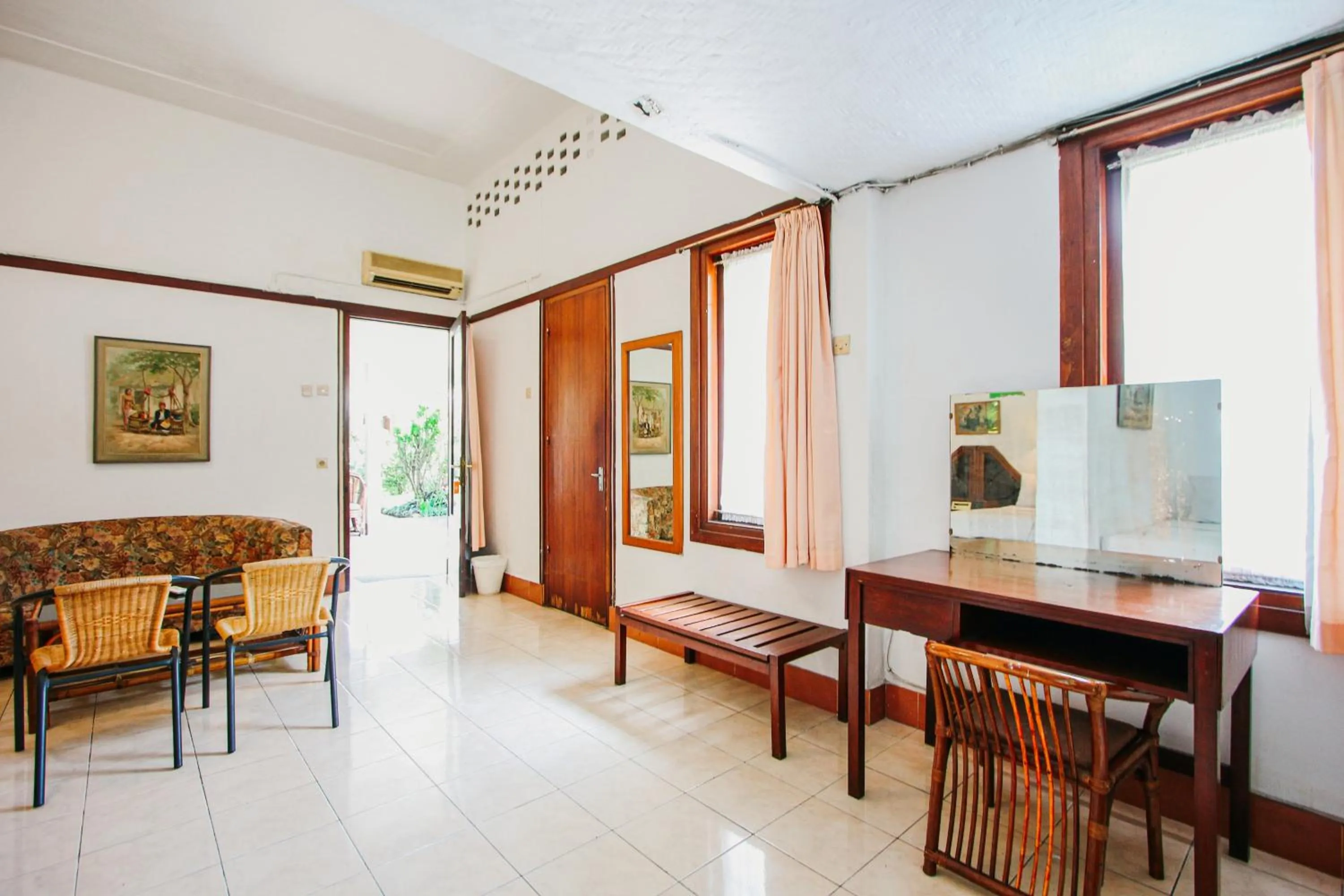 Hotel Bumi Asih Gedung Sate Bandung