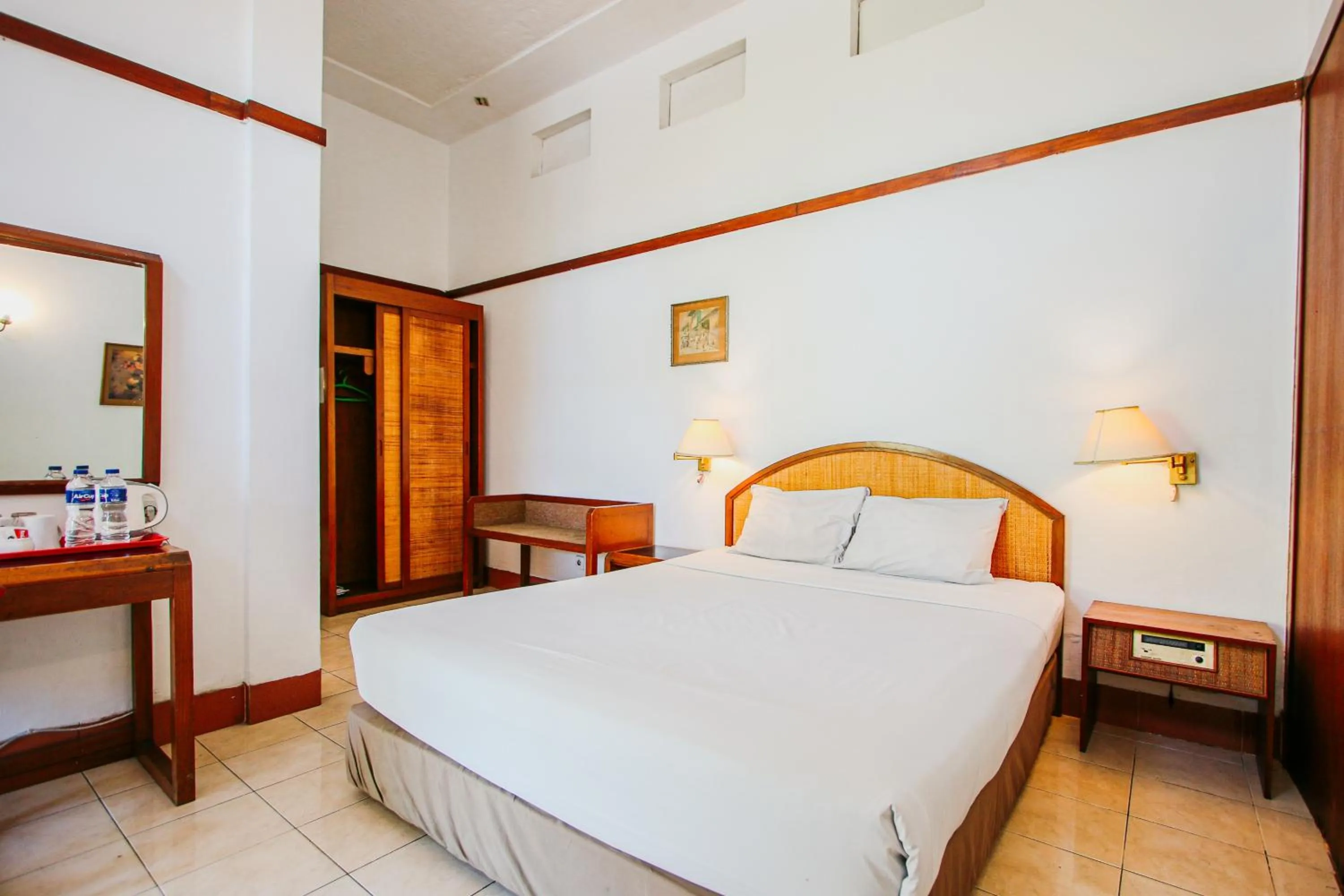Superior Double Room in Hotel Bumi Asih Gedung Sate Bandung