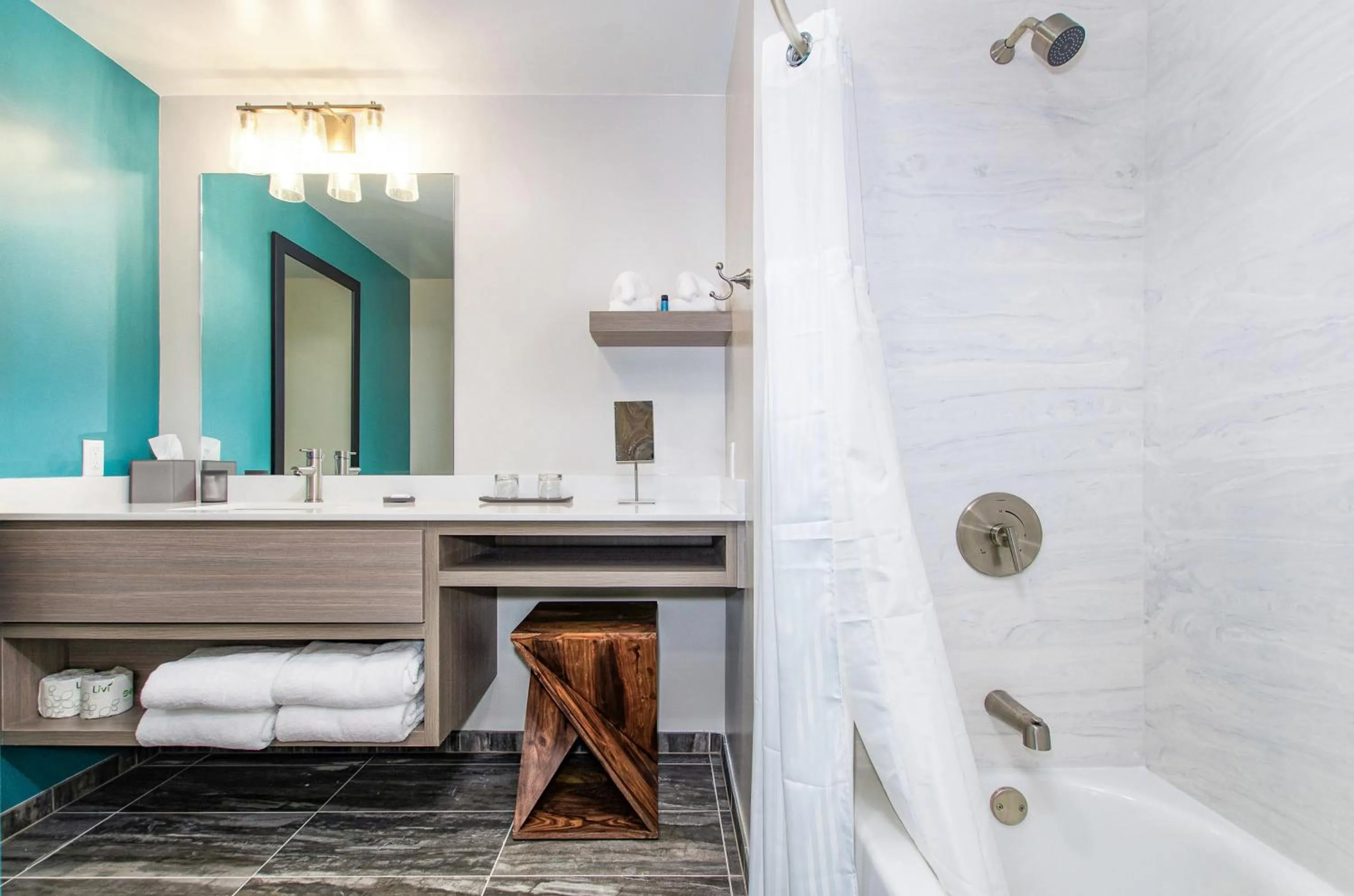 Bathroom in The Independence Hotel