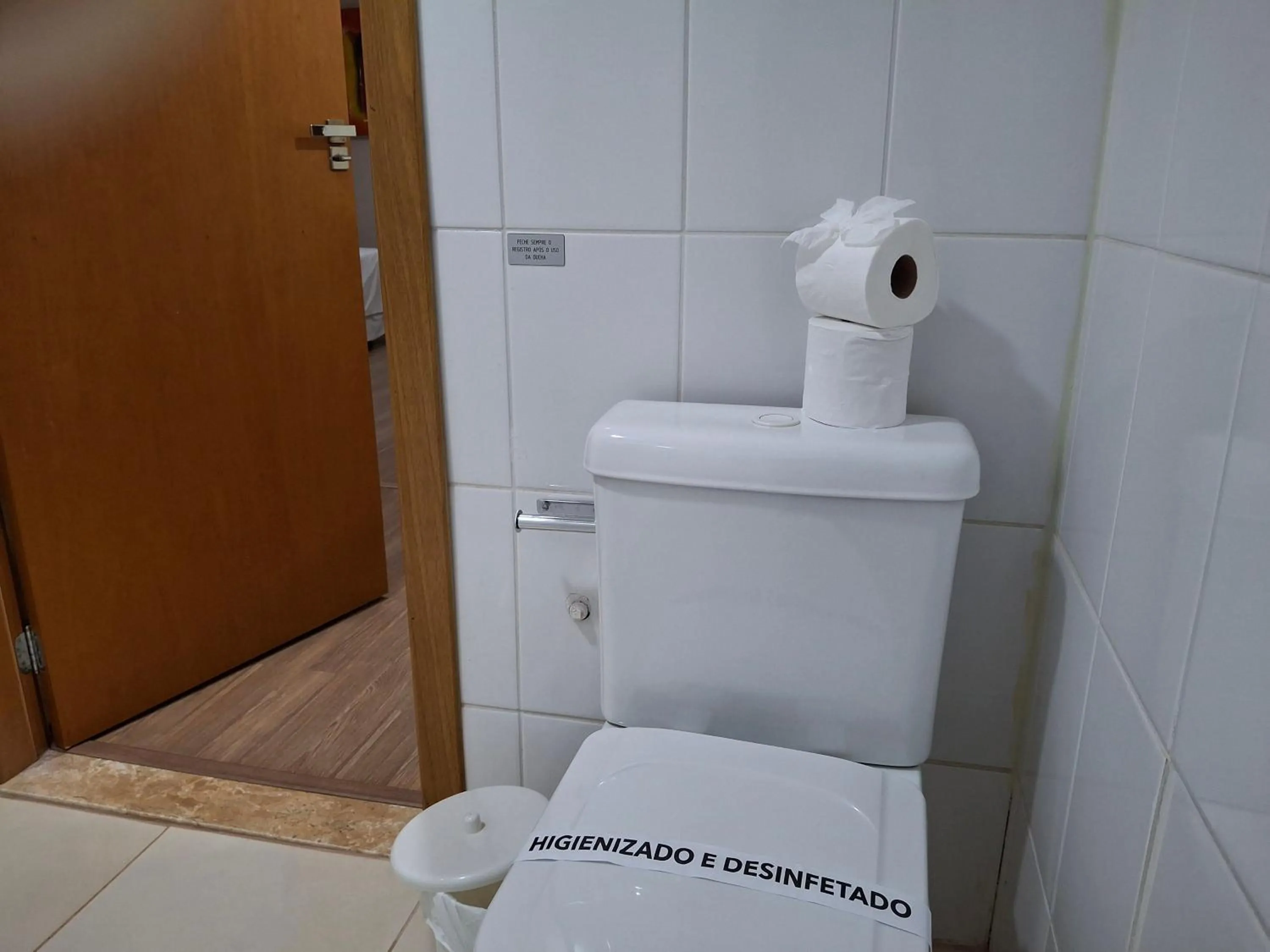 Toilet in Ônix Inn Hotel Cravinhos