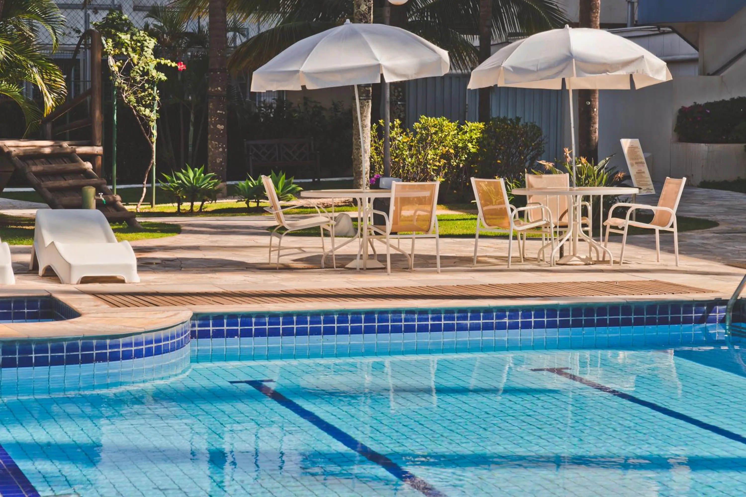 Pool view in Gran Hotel Morada do Sol