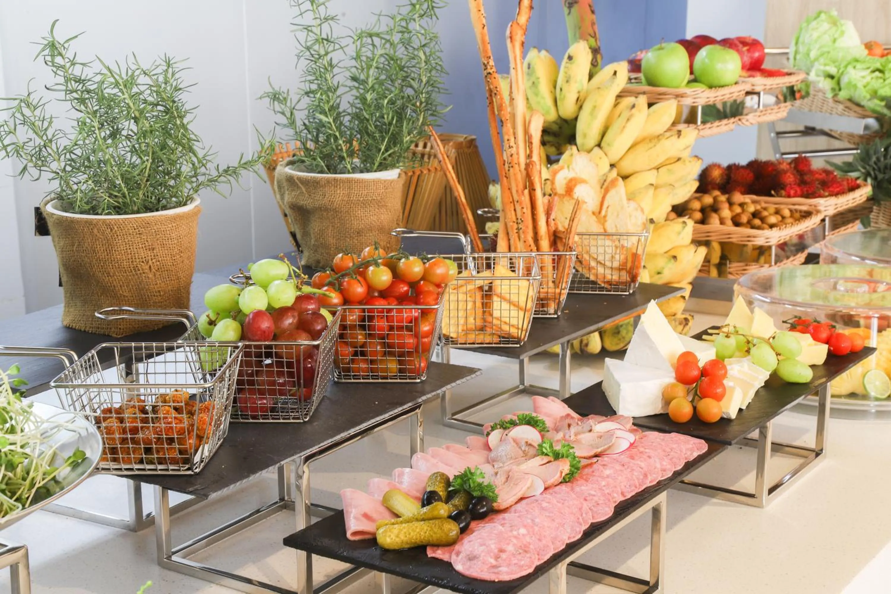 Buffet breakfast in Carinae Danang Hotel