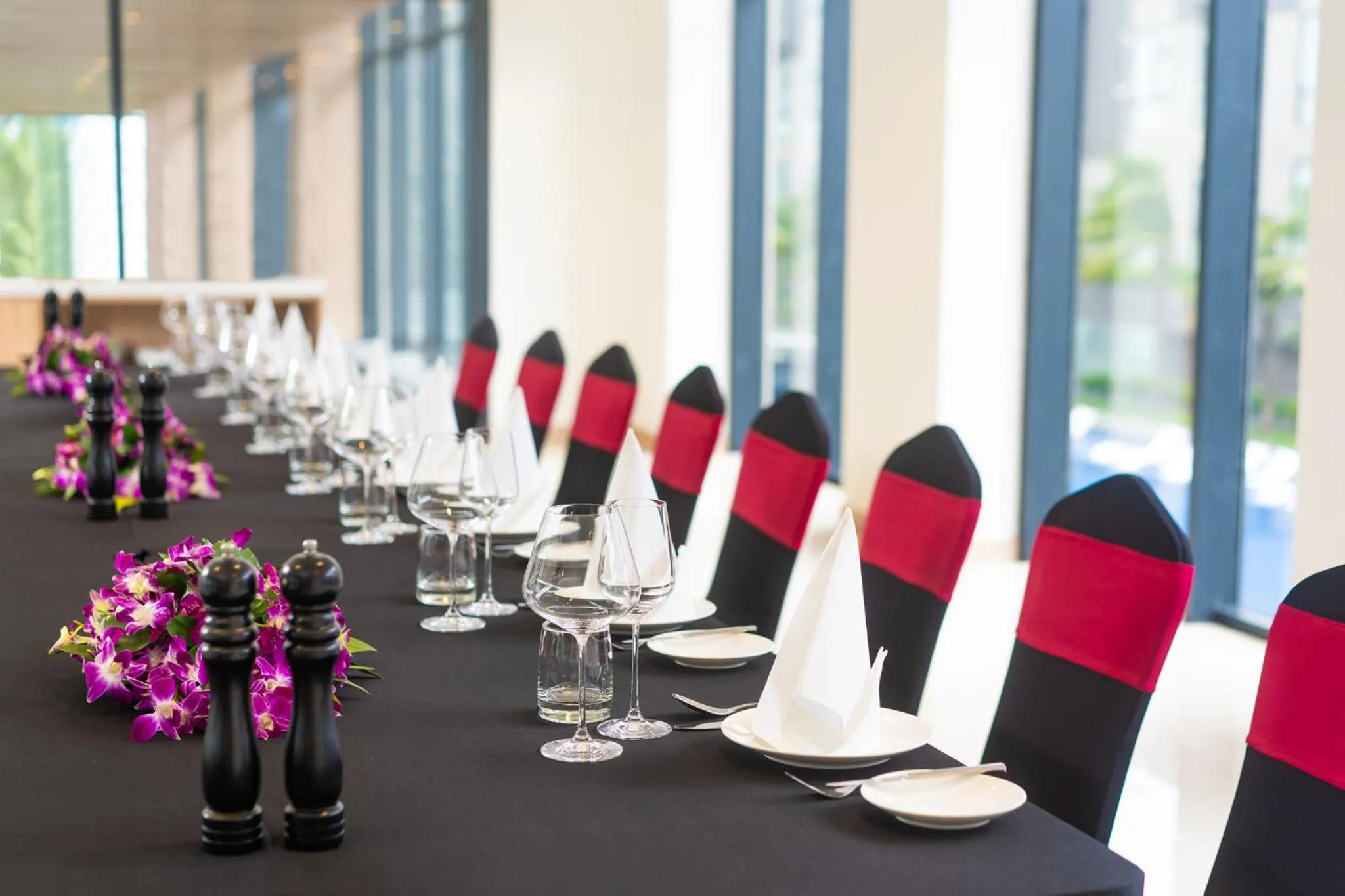 Business facilities in Carinae Danang Hotel