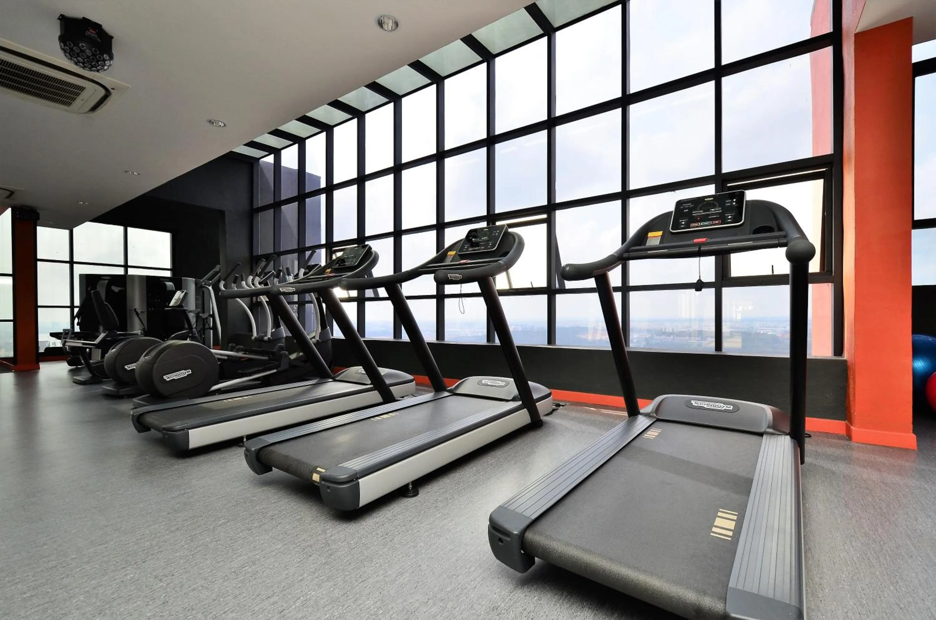 Baby & kids friendly, JB CIQ, Romantic Duplex