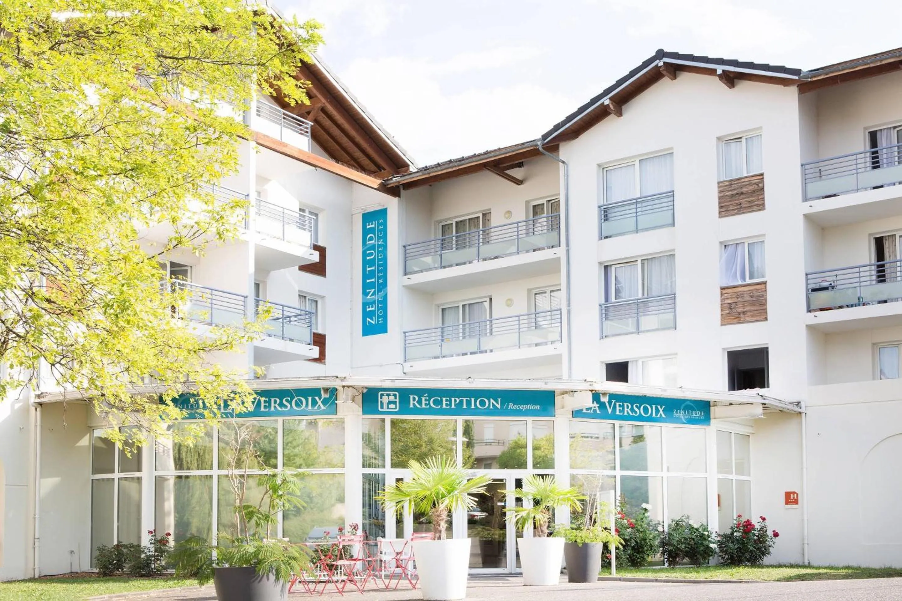 Property building in Comfort Aparthotel Divonne La Versoix