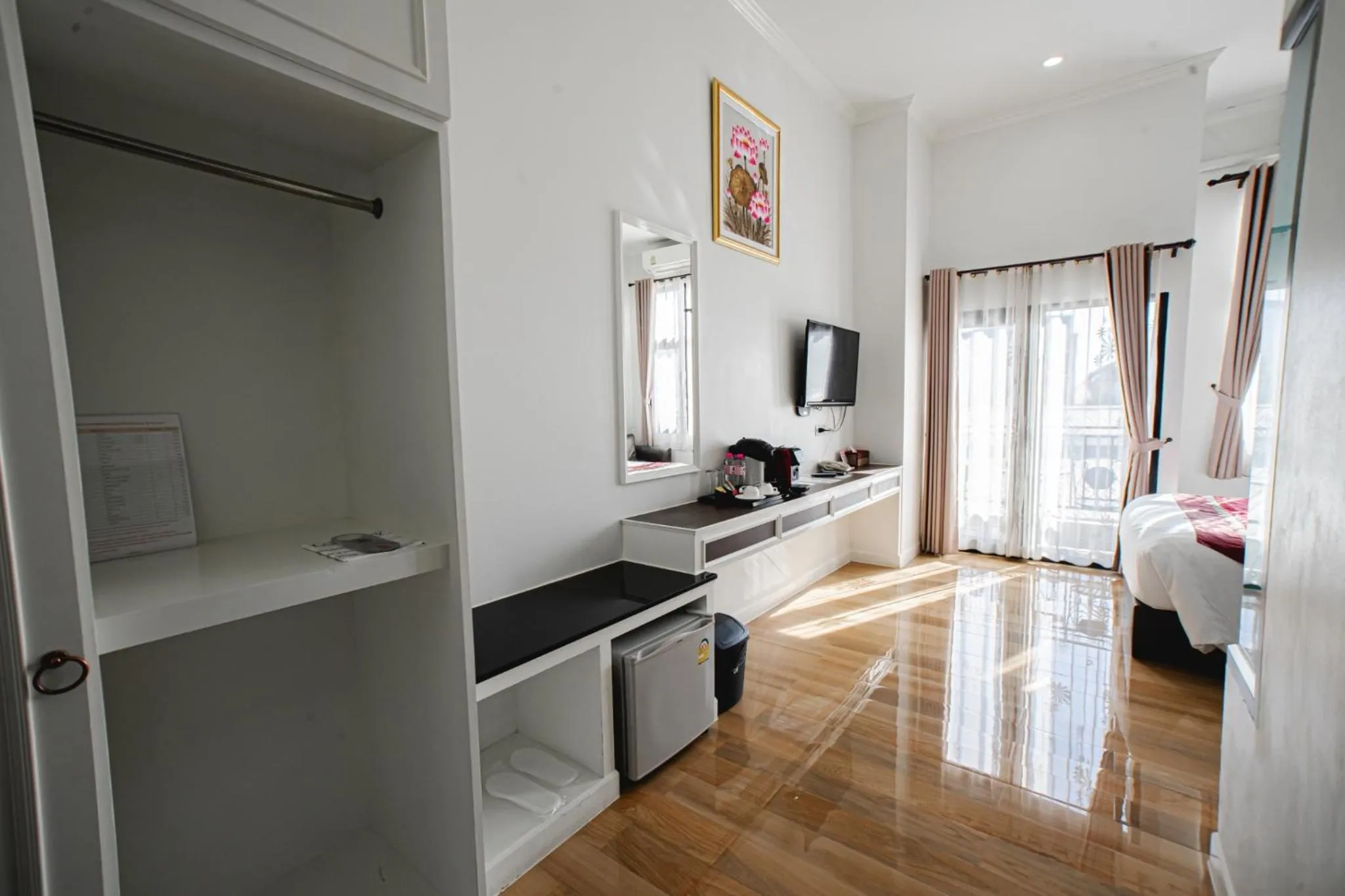 wardrobe, Bed in Banbua Grand Udon