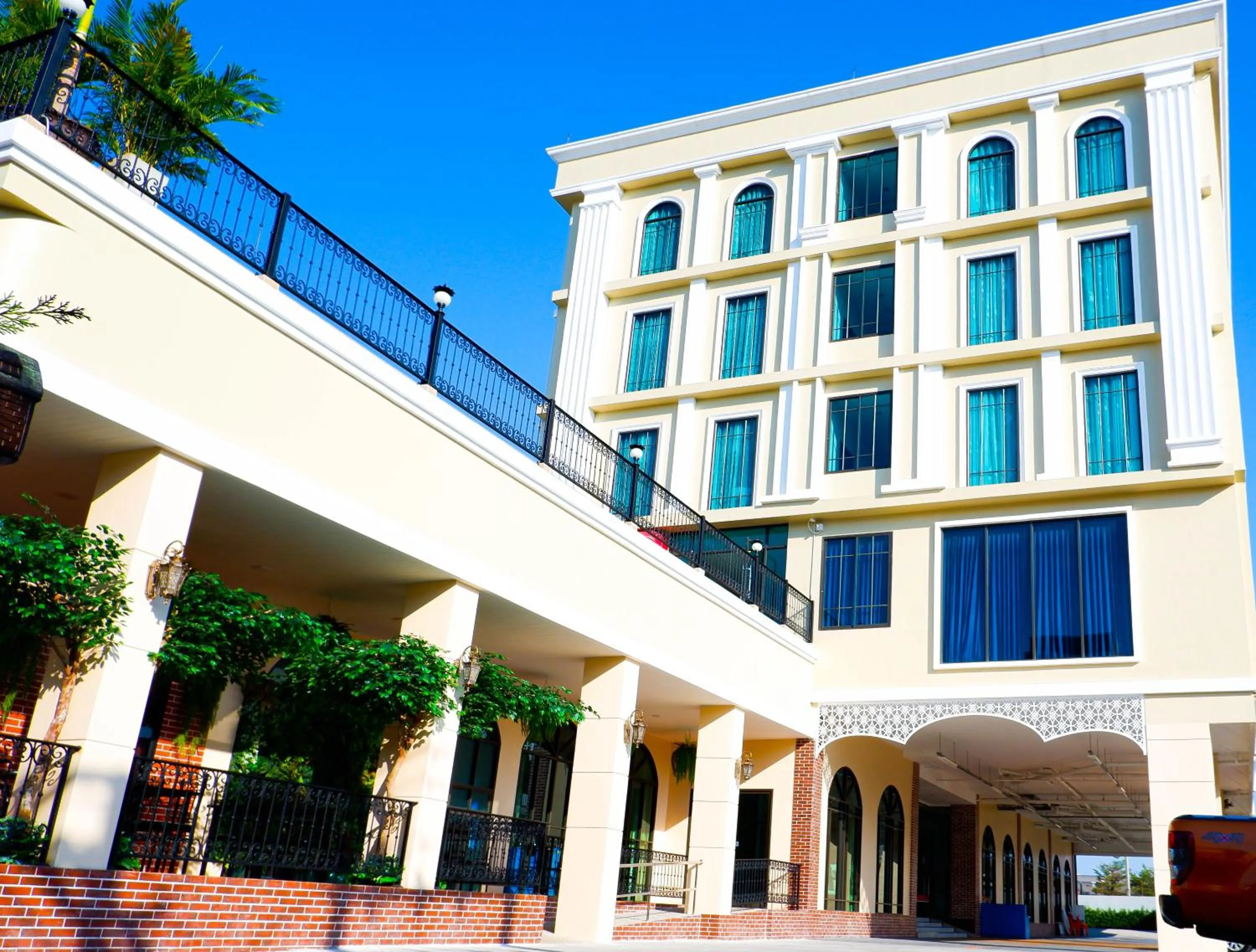 Property building in Banbua Grand Udon