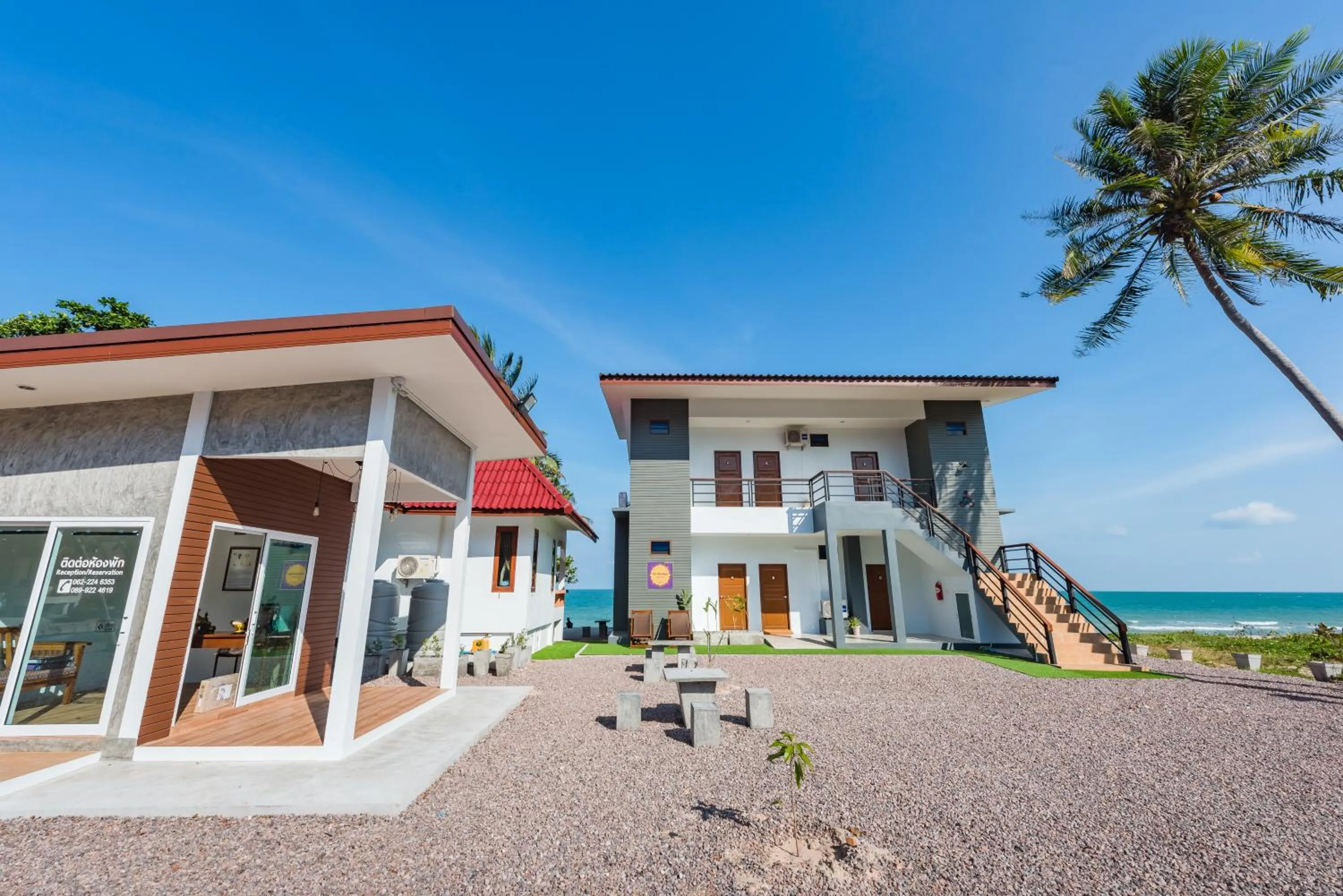 Facade/entrance in The Boutique Khanom