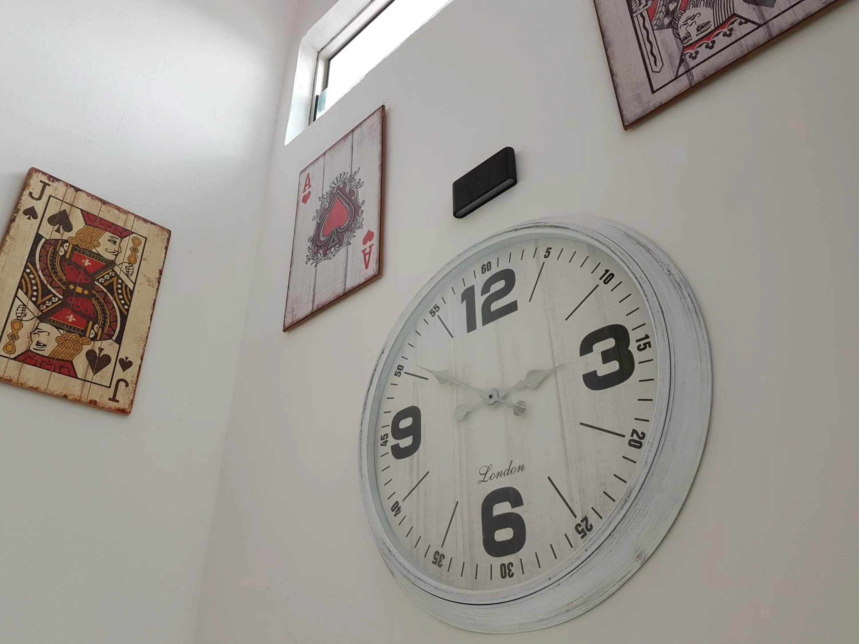 Area and facilities in casa 96 villa