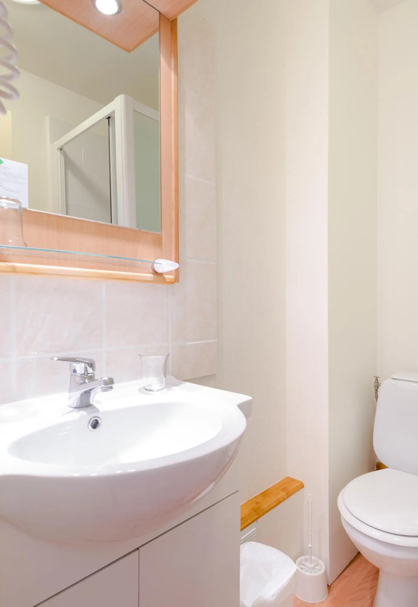 Bathroom in Hôtel Restaurant Continental