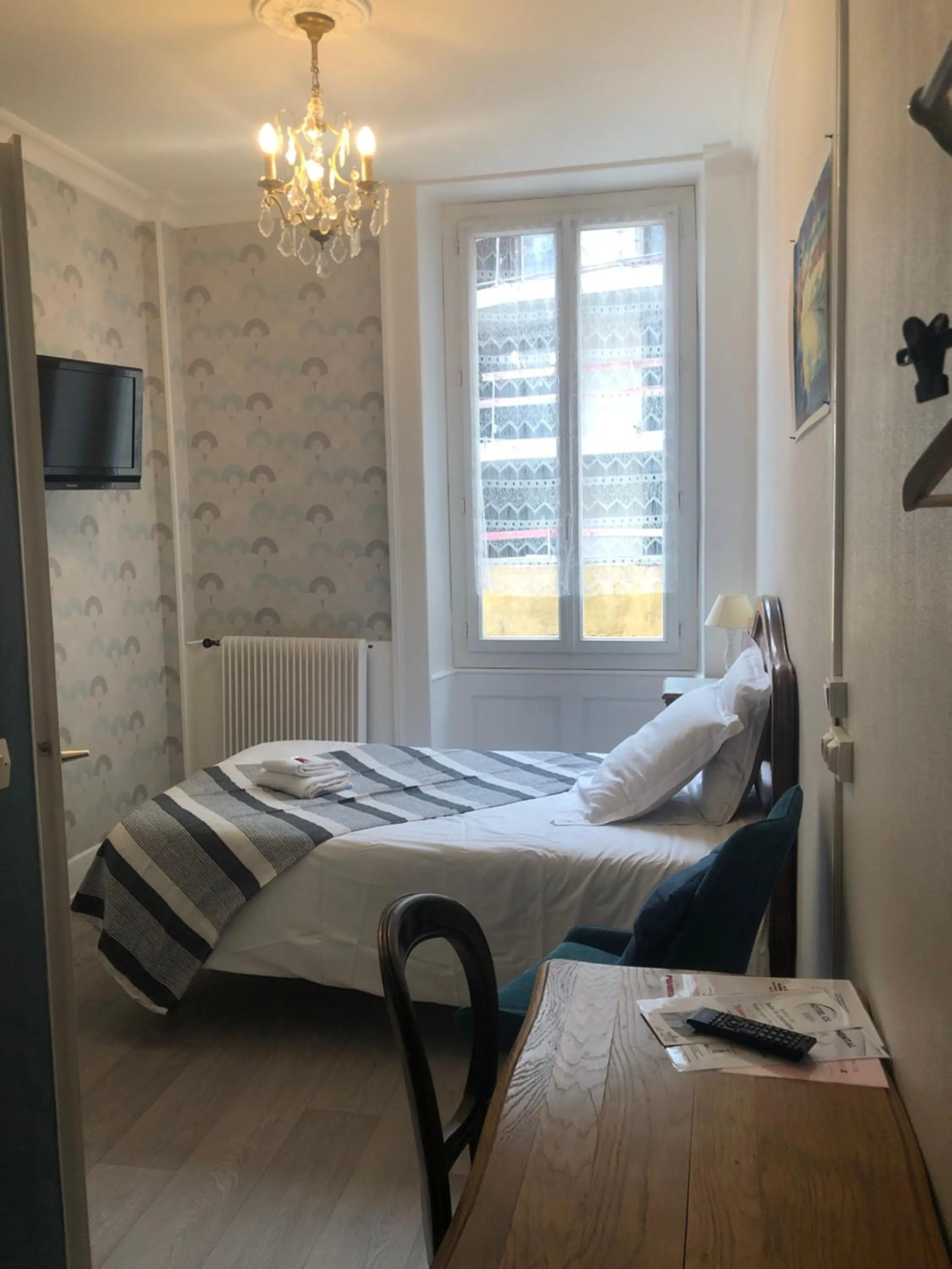 Bed in Hôtel Restaurant Continental