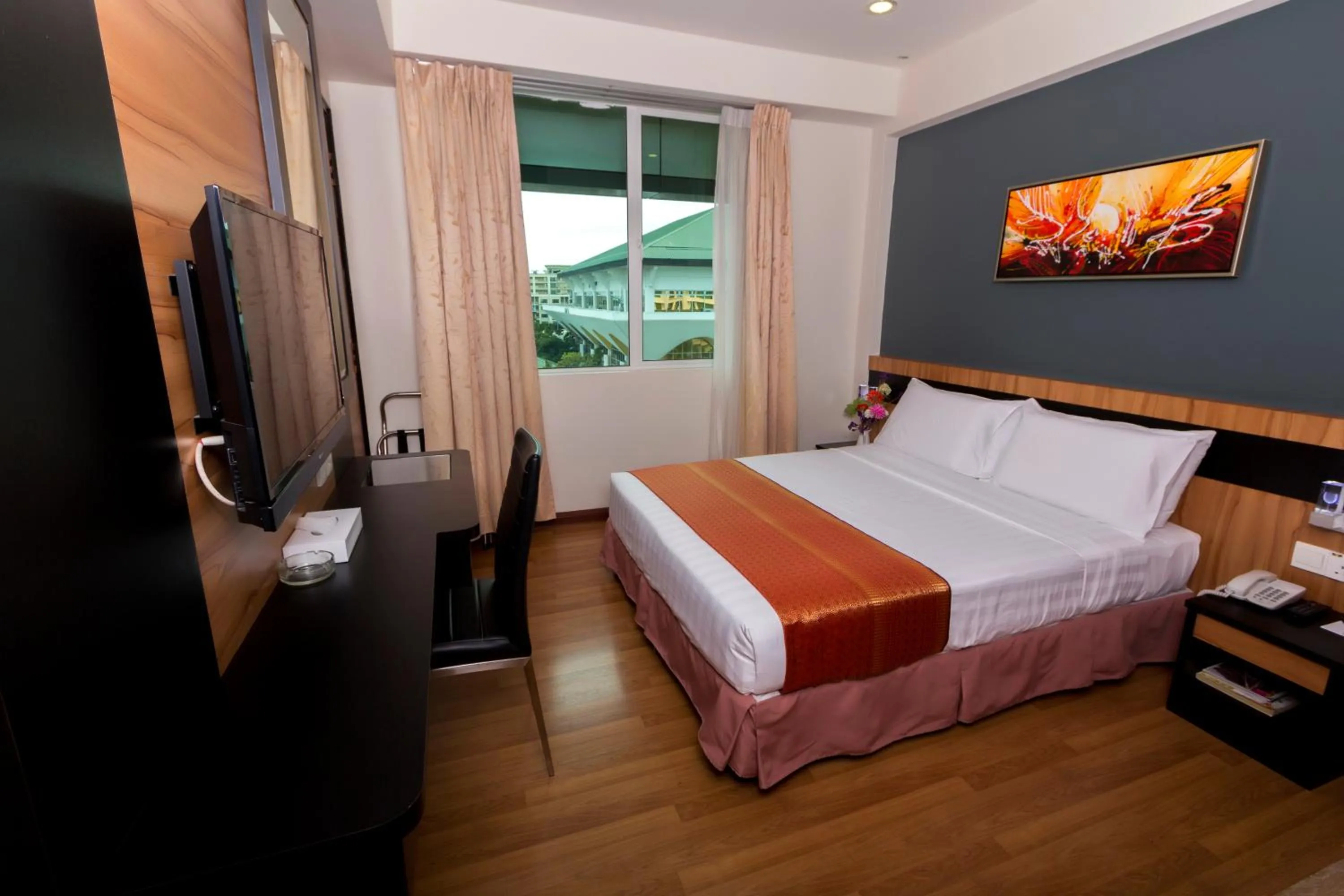 Bed in Mariner Hotel Labuan