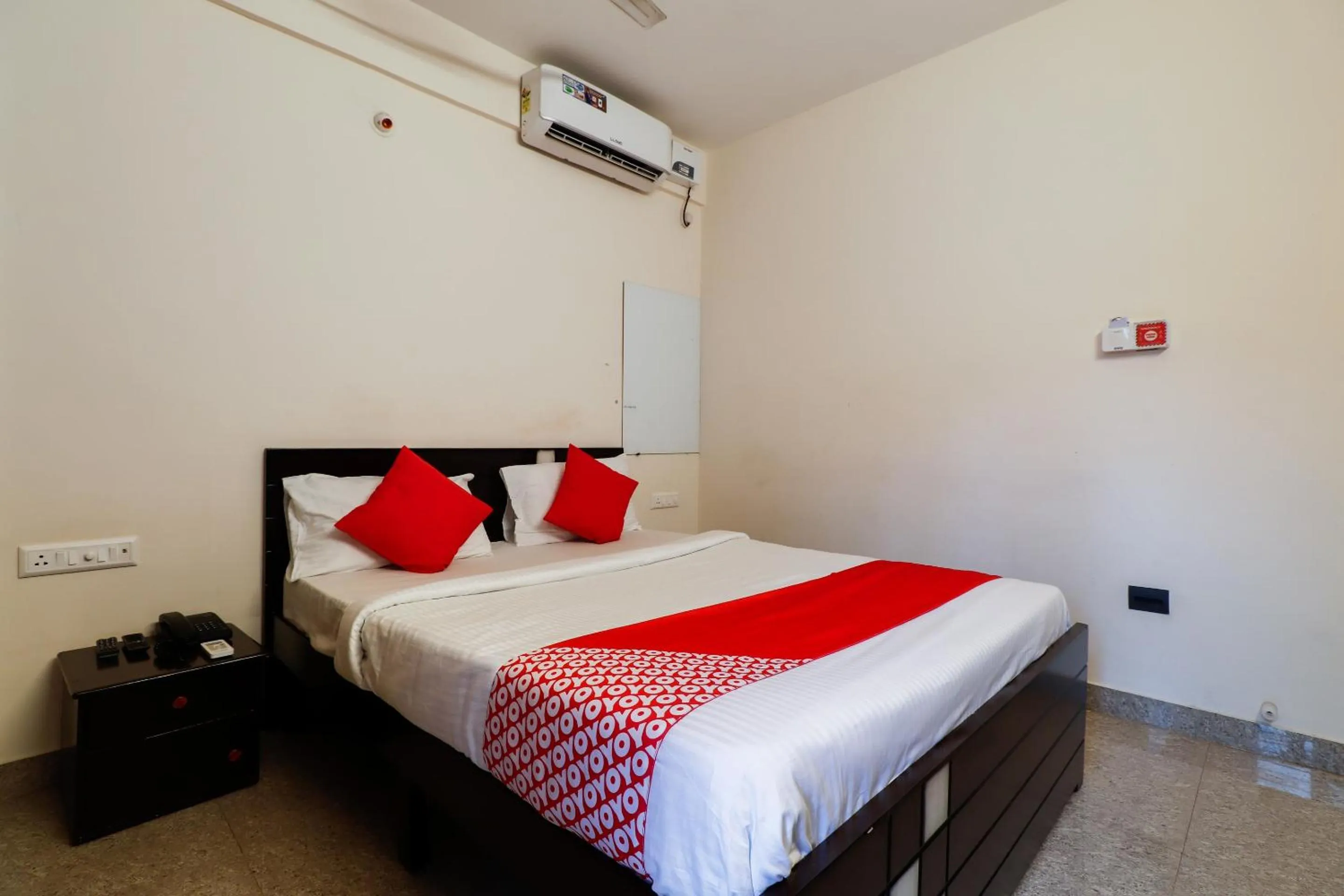 Bedroom, Bed in GN Collection O Near Rajajinagar Industrial Estate