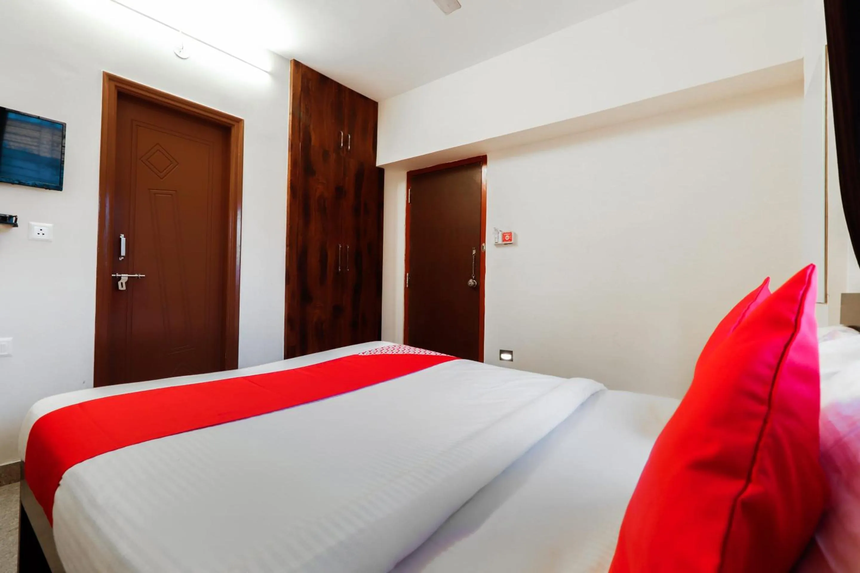 Bedroom, Bed in GN Collection O Near Rajajinagar Industrial Estate