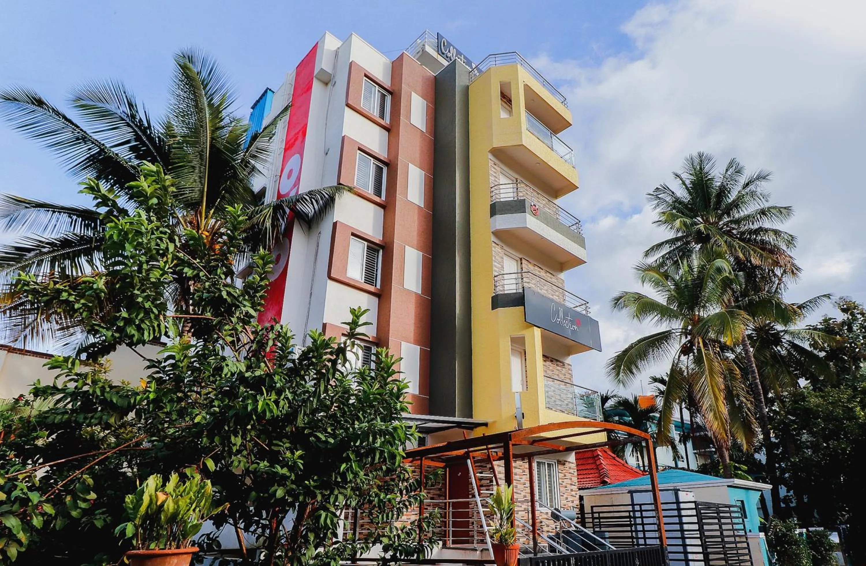 Facade/entrance in GN Collection O Near Rajajinagar Industrial Estate