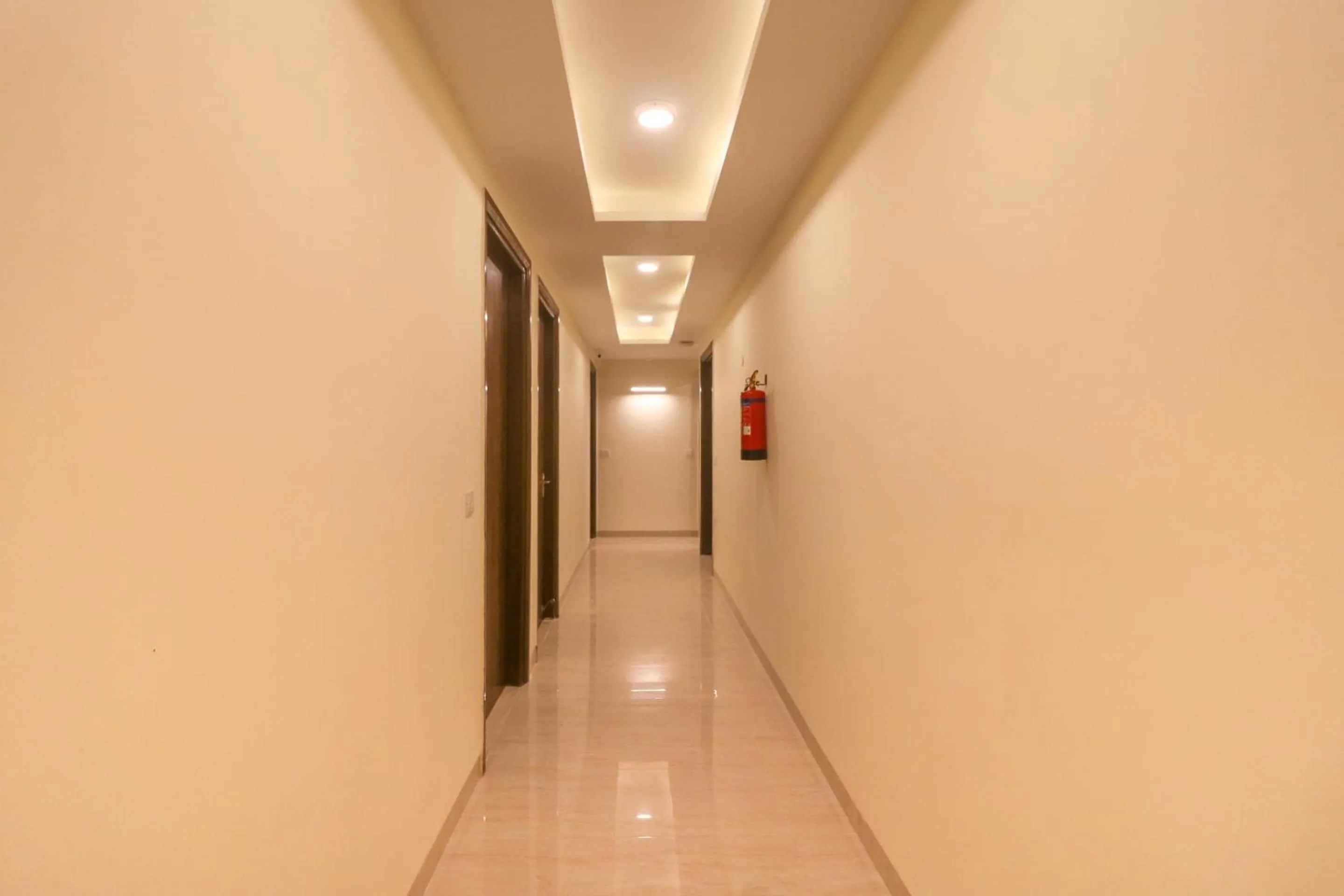 Hotel O Comfort Residency Near Artemis Hospital