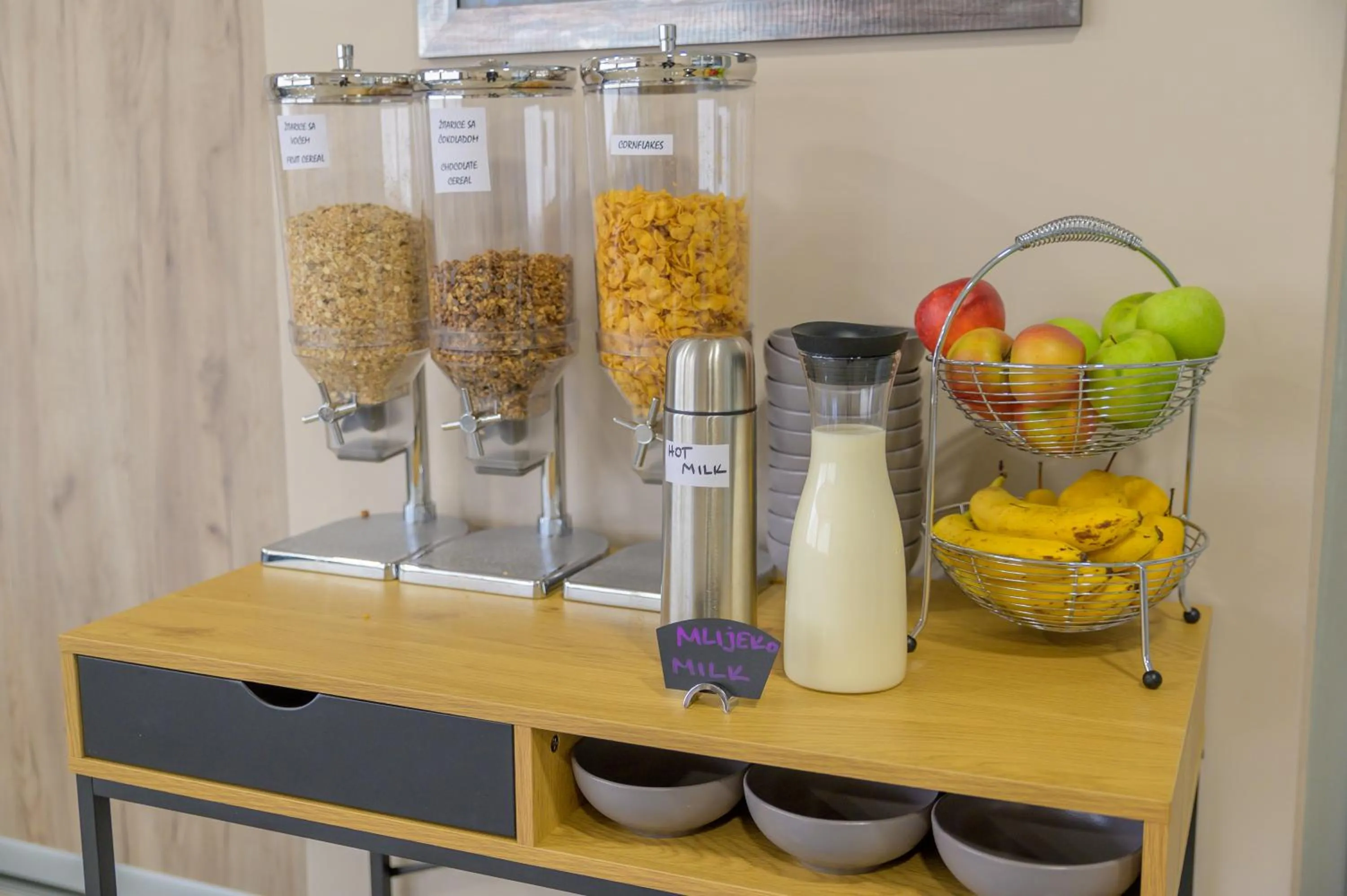 Breakfast in Hotel Soni Lux