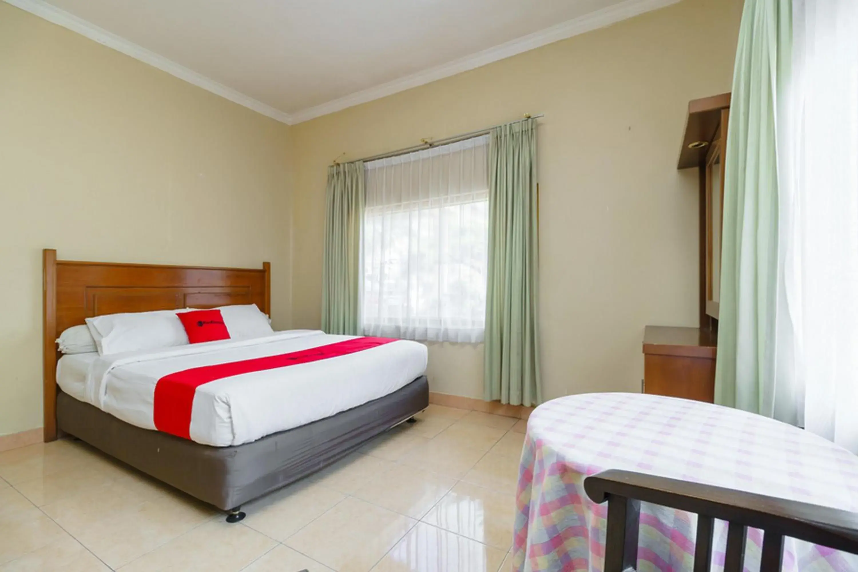 Bed in RedDoorz @ Jalan lintas Sumatera Lahat Bed in RedDoorz @ Jalan lintas Sumatera Lahat