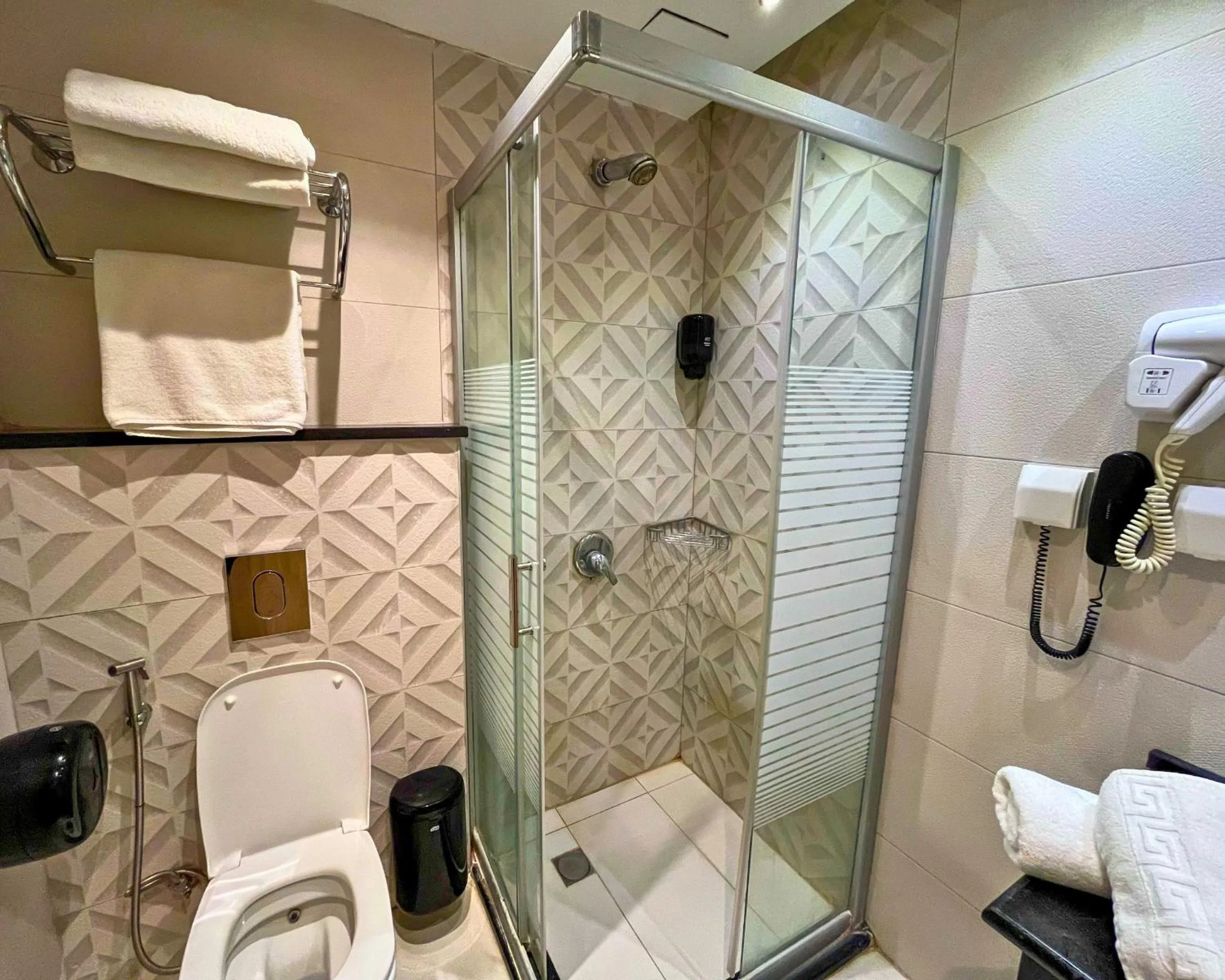 Toilet in La Casa Hotel Amman by FHM