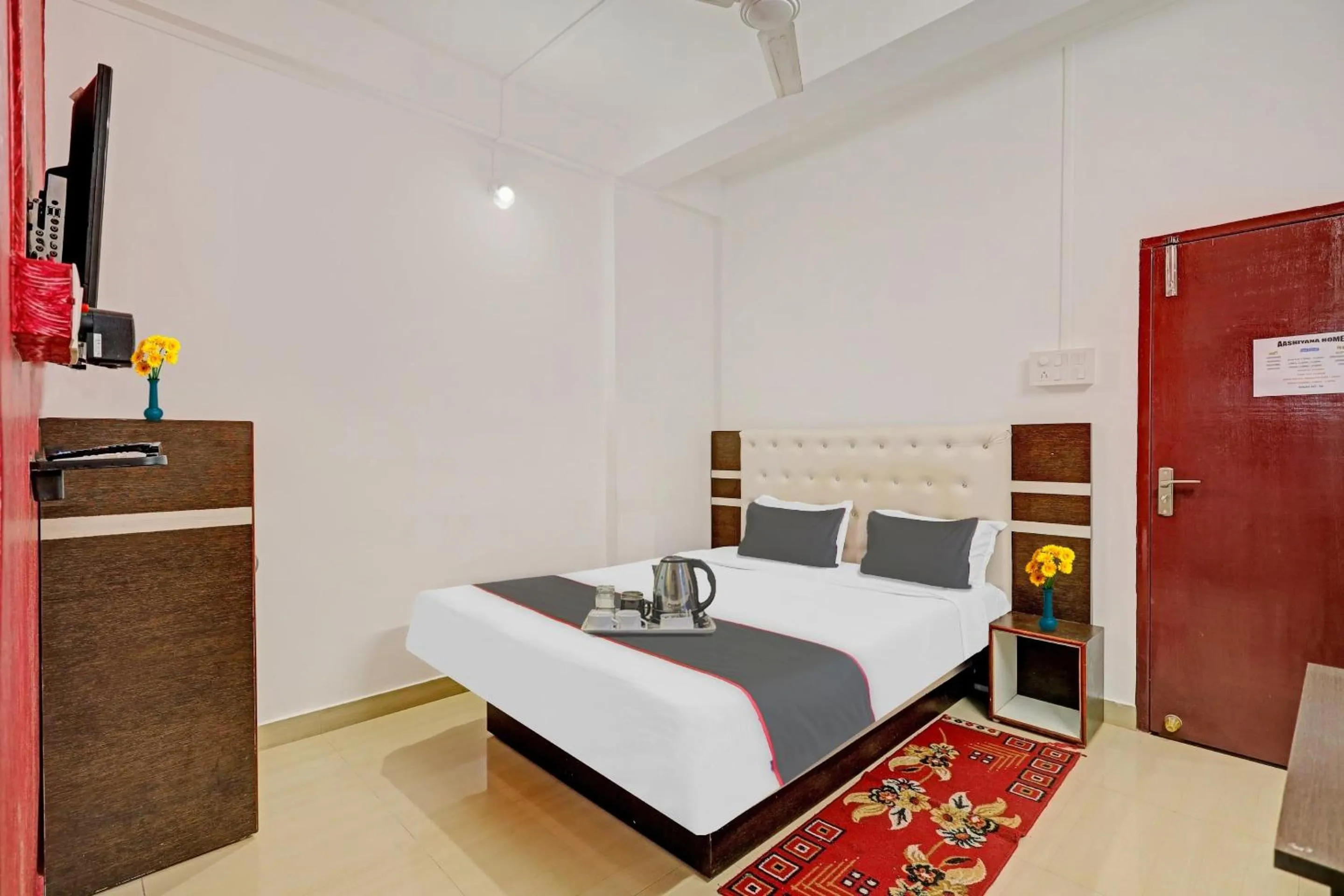 Lobby or reception, Bed in Hotel O Aashiyana Home