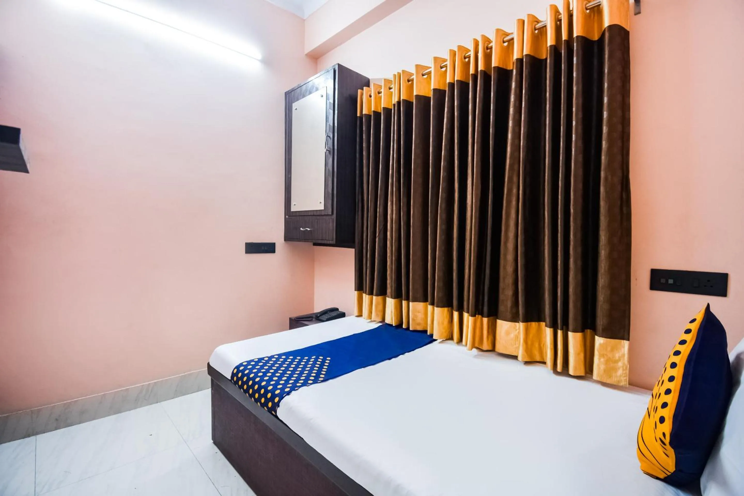 Bedroom, Bed in Hotel O The amber