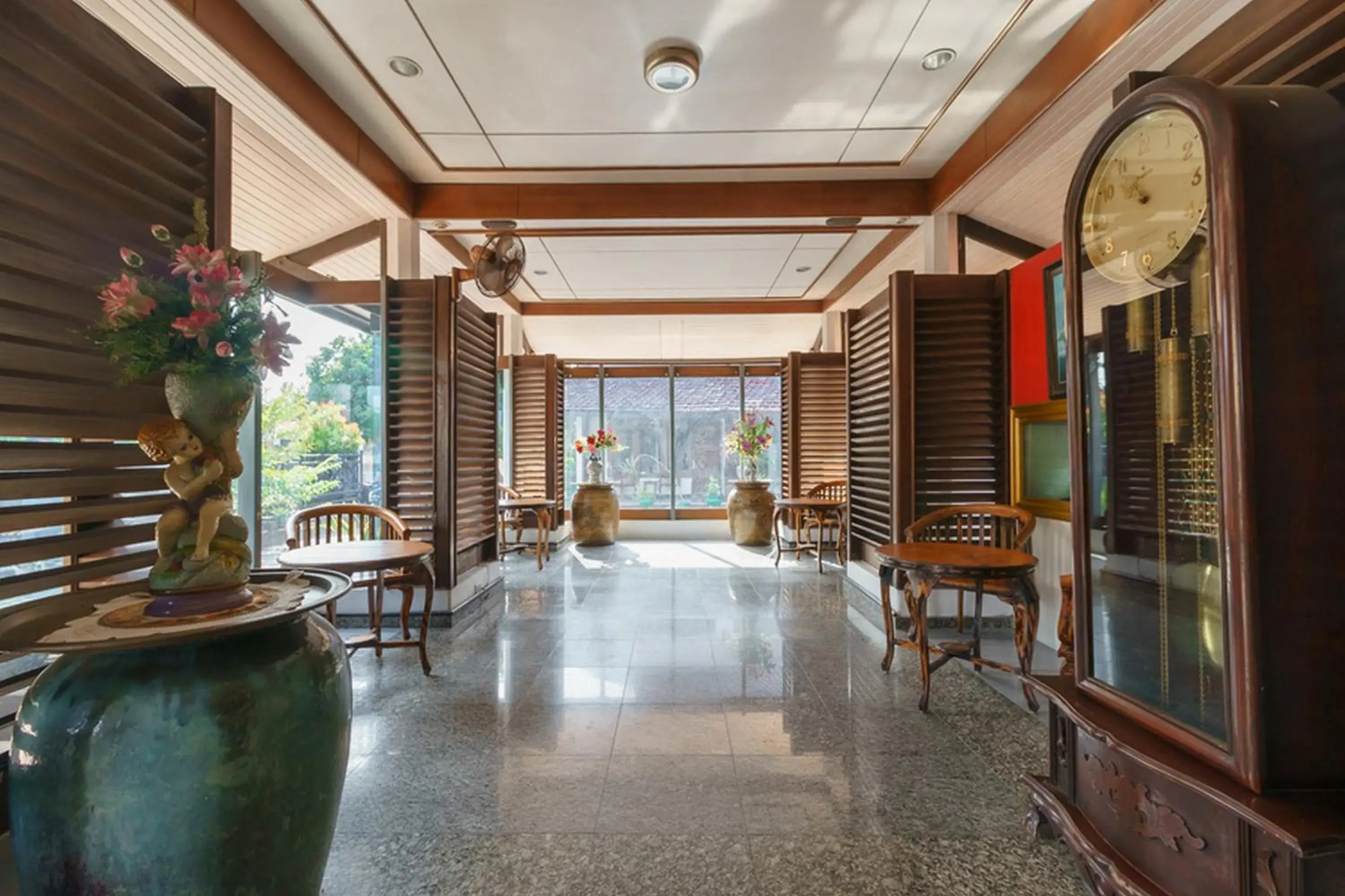 Lobby or reception in RedDoorz near Transmart Pangkal Pinang Lobby or reception in RedDoorz near Transmart Pangkal Pinang