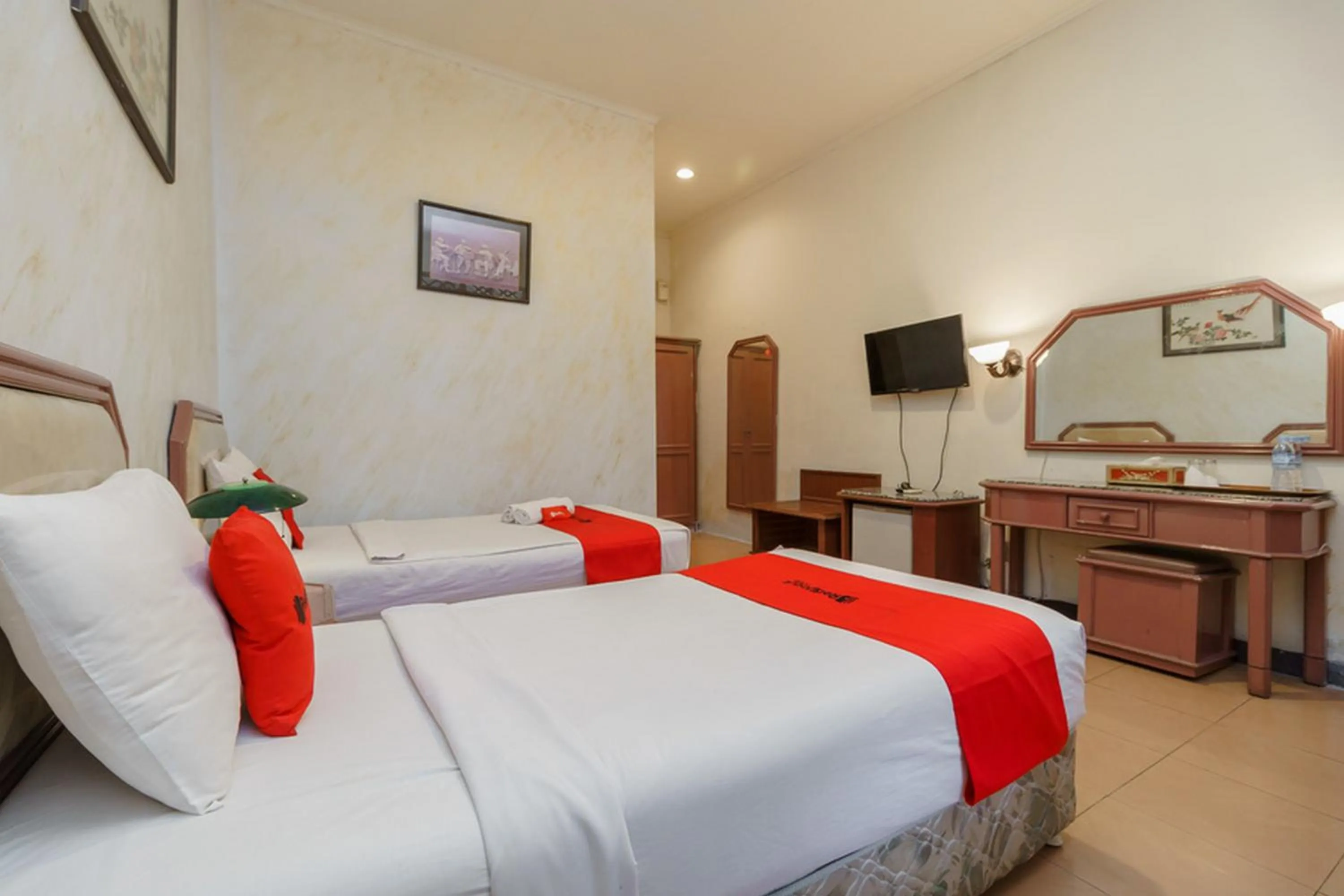 Bedroom, Bed in RedDoorz near Transmart Pangkal Pinang