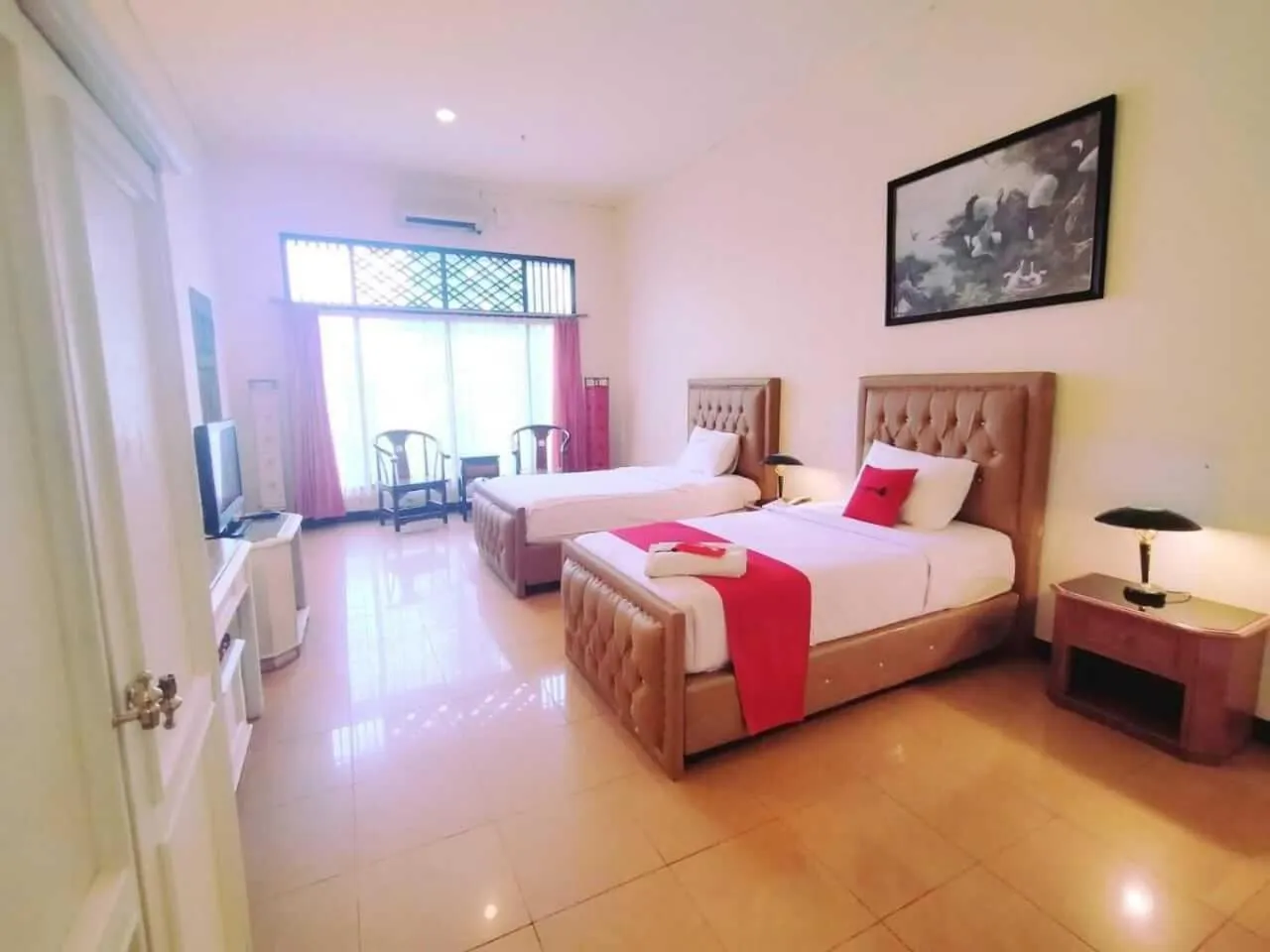 Bedroom, Bed in RedDoorz near Transmart Pangkal Pinang