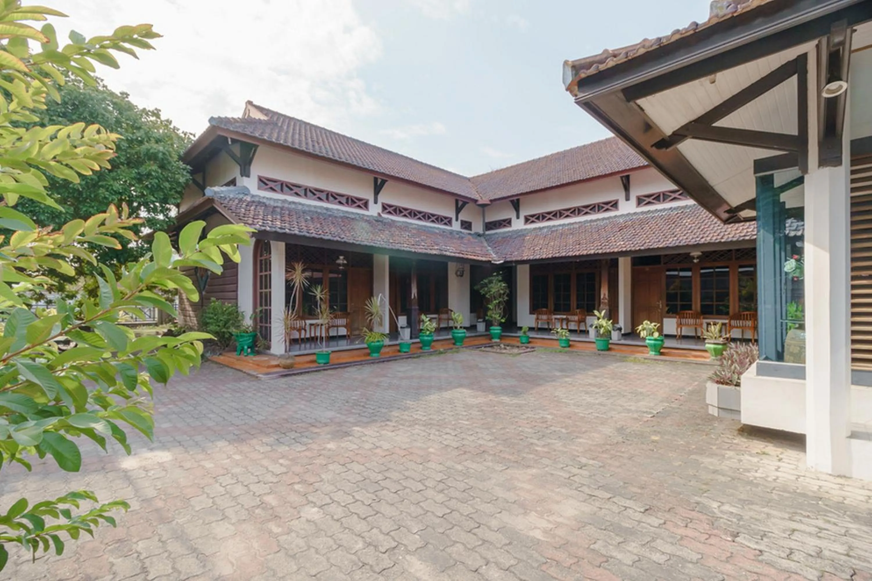 Property building in RedDoorz near Transmart Pangkal Pinang