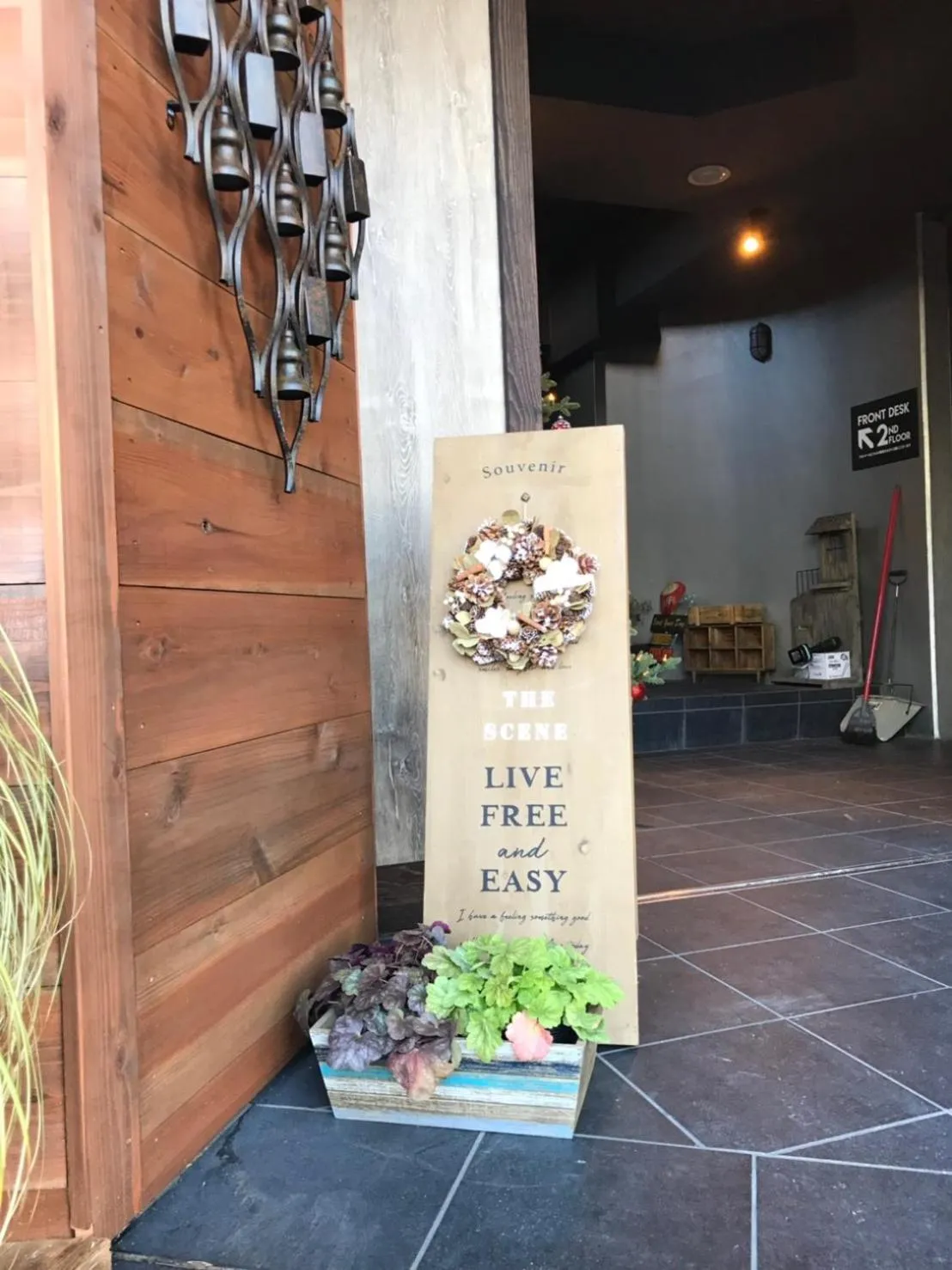 Facade/entrance in HOTEL The Scene